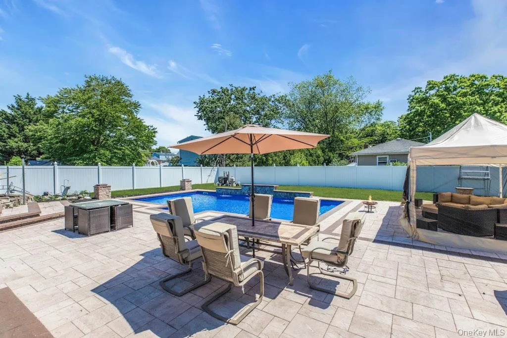 49 Miller Avenue, Brookhaven, NY, 3 Bedrooms Bedrooms, 6 Rooms Rooms,1 BathroomBathrooms,Residential,For Rent,Miller,0,1005979 49 Miller Avenue, Brookhaven, NY, 3 Bedrooms Bedrooms, 6 Rooms Rooms,1 BathroomBathrooms,Residential,For Rent,Miller,0,1005979