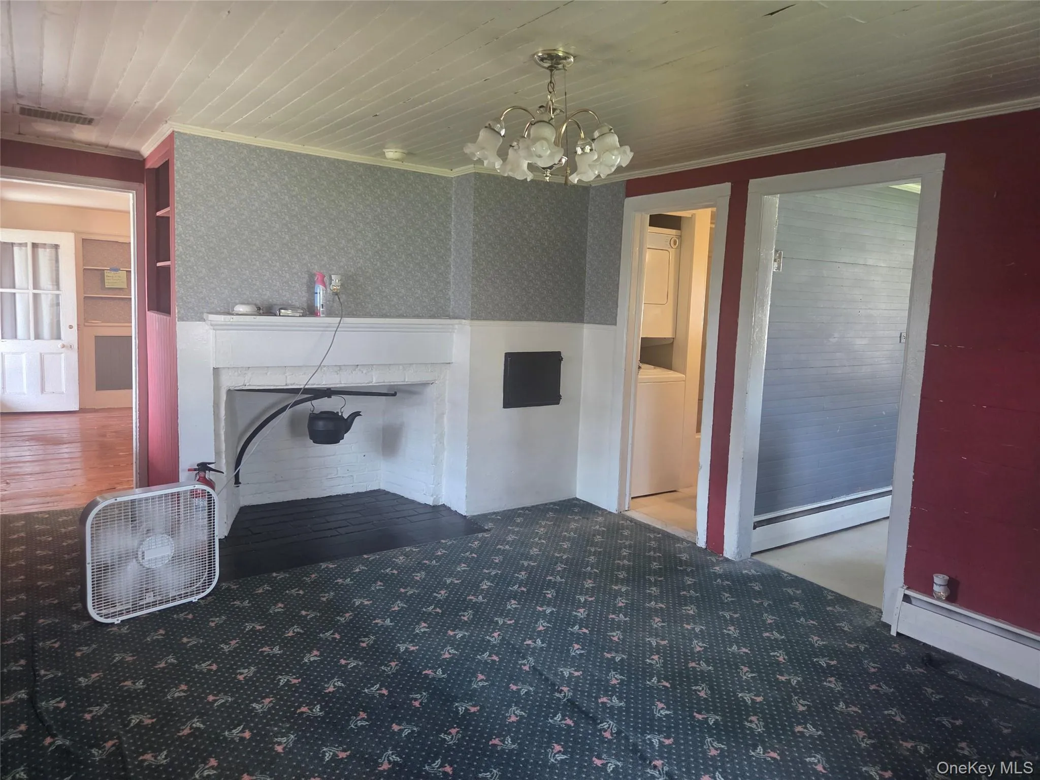 Dining Room OR Living Room w/Dual FPL Dining Room OR Living Room w/Dual FPL