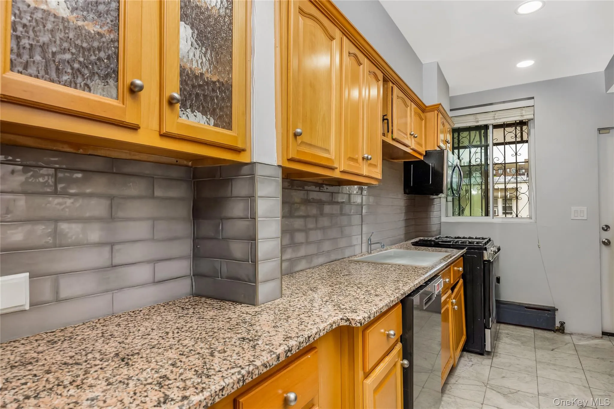 246 45th Street, New York, NY, 3 Bedrooms Bedrooms, 8 Rooms Rooms,1 BathroomBathrooms,Residential,For Rent,45th,0,1005982 246 45th Street, New York, NY, 3 Bedrooms Bedrooms, 8 Rooms Rooms,1 BathroomBathrooms,Residential,For Rent,45th,0,1005982