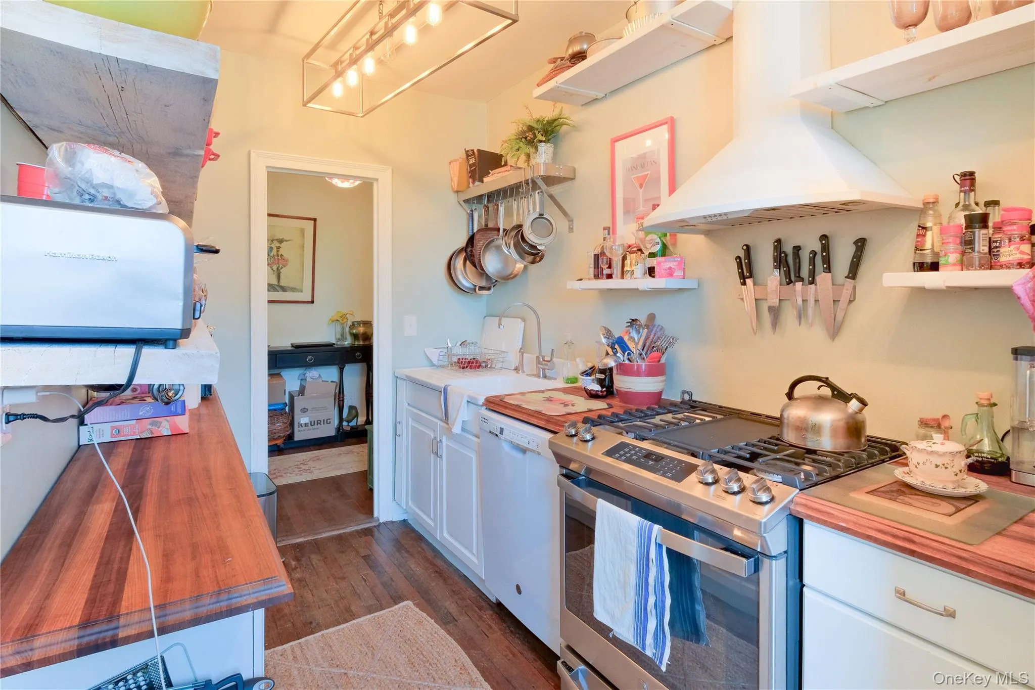 151 Centre Avenue, New Rochelle, NY, 1 Bedroom Bedrooms, 4 Rooms Rooms,1 BathroomBathrooms,Residential,For Rent,Centre,0,1005984 151 Centre Avenue, New Rochelle, NY, 1 Bedroom Bedrooms, 4 Rooms Rooms,1 BathroomBathrooms,Residential,For Rent,Centre,0,1005984