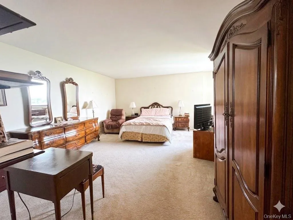 271-10 Grand Central Parkway, New York, NY, 1 Bedroom Bedrooms, 4 Rooms Rooms,1 BathroomBathrooms,Residential,For Rent,Grand Central,0,1005991 271-10 Grand Central Parkway, New York, NY, 1 Bedroom Bedrooms, 4 Rooms Rooms,1 BathroomBathrooms,Residential,For Rent,Grand Central,0,1005991