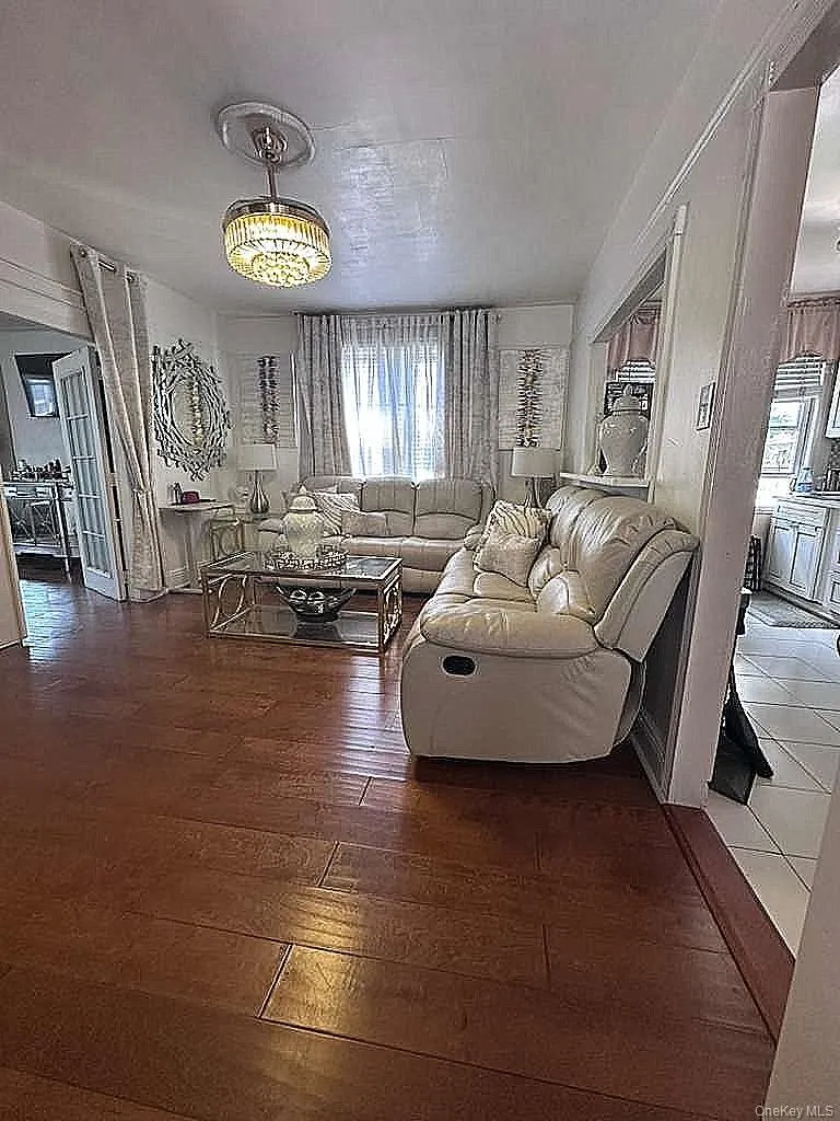 18811 Dunkirk Drive, New York, NY, 7 Bedrooms Bedrooms, 16 Rooms Rooms,4 BathroomsBathrooms,Residential,For Rent,Dunkirk,0,1005992 18811 Dunkirk Drive, New York, NY, 7 Bedrooms Bedrooms, 16 Rooms Rooms,4 BathroomsBathrooms,Residential,For Rent,Dunkirk,0,1005992