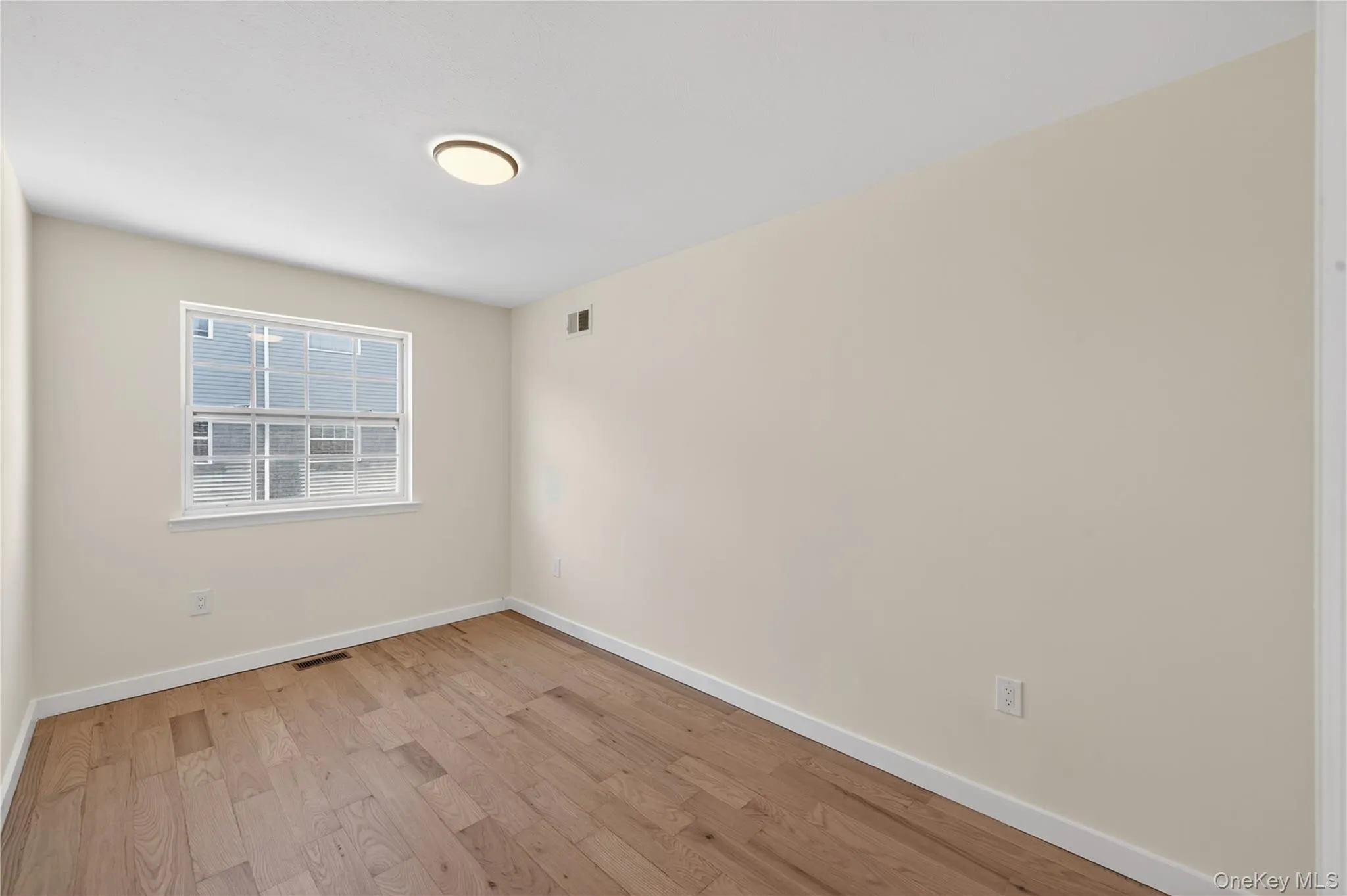 93 Admiral Court, New York, NY, 3 Bedrooms Bedrooms, 5 Rooms Rooms,2 BathroomsBathrooms,Residential,For Rent,Admiral,0,1006002 93 Admiral Court, New York, NY, 3 Bedrooms Bedrooms, 5 Rooms Rooms,2 BathroomsBathrooms,Residential,For Rent,Admiral,0,1006002