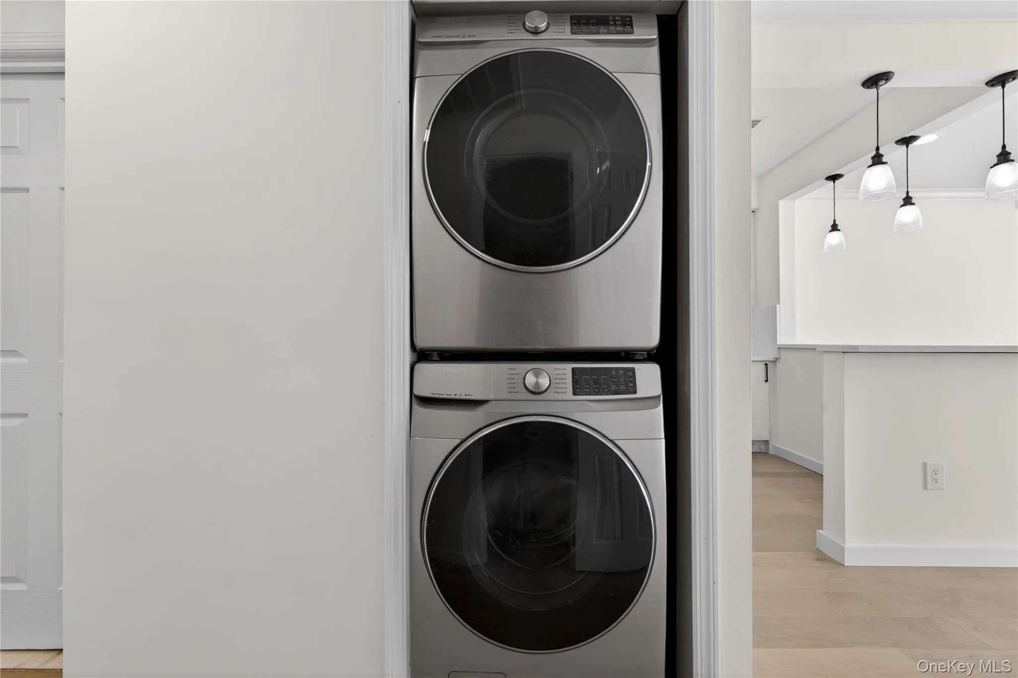 93 Admiral Court, New York, NY, 3 Bedrooms Bedrooms, 5 Rooms Rooms,2 BathroomsBathrooms,Residential,For Rent,Admiral,0,1006002 93 Admiral Court, New York, NY, 3 Bedrooms Bedrooms, 5 Rooms Rooms,2 BathroomsBathrooms,Residential,For Rent,Admiral,0,1006002