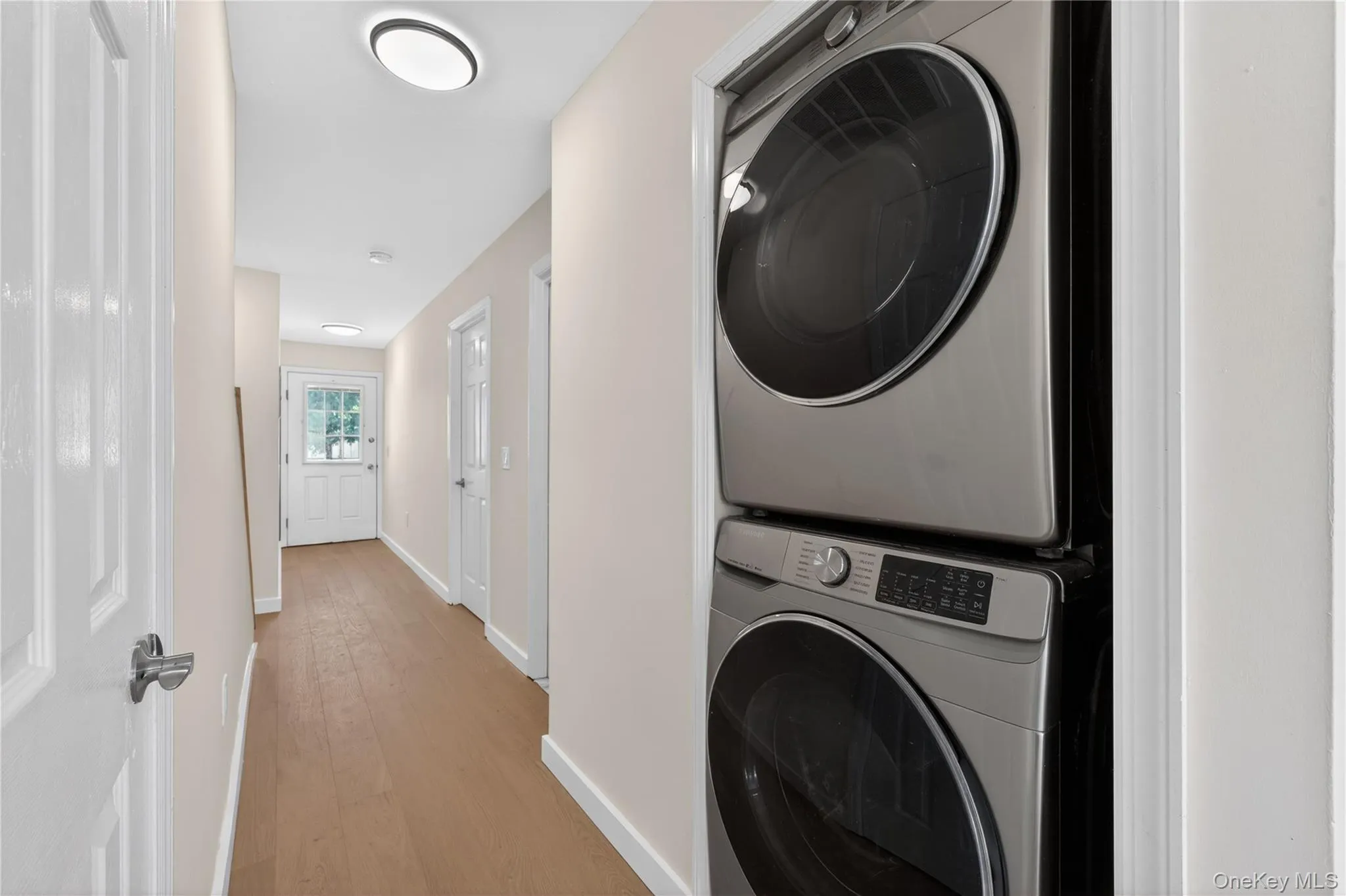 93 Admiral Court, New York, NY, 3 Bedrooms Bedrooms, 5 Rooms Rooms,2 BathroomsBathrooms,Residential,For Rent,Admiral,0,1006002 93 Admiral Court, New York, NY, 3 Bedrooms Bedrooms, 5 Rooms Rooms,2 BathroomsBathrooms,Residential,For Rent,Admiral,0,1006002