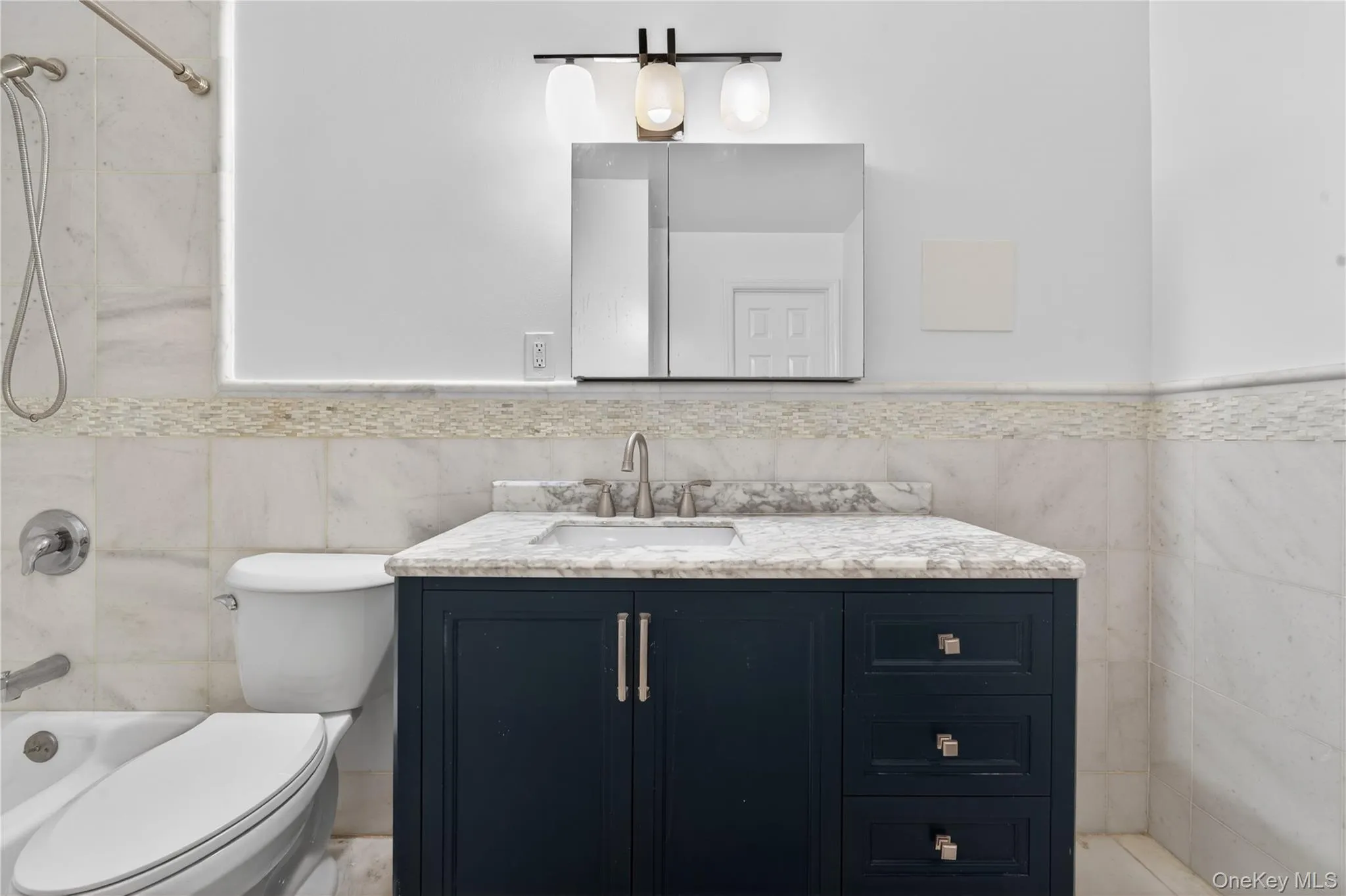 93 Admiral Court, New York, NY, 3 Bedrooms Bedrooms, 5 Rooms Rooms,2 BathroomsBathrooms,Residential,For Rent,Admiral,0,1006002 93 Admiral Court, New York, NY, 3 Bedrooms Bedrooms, 5 Rooms Rooms,2 BathroomsBathrooms,Residential,For Rent,Admiral,0,1006002