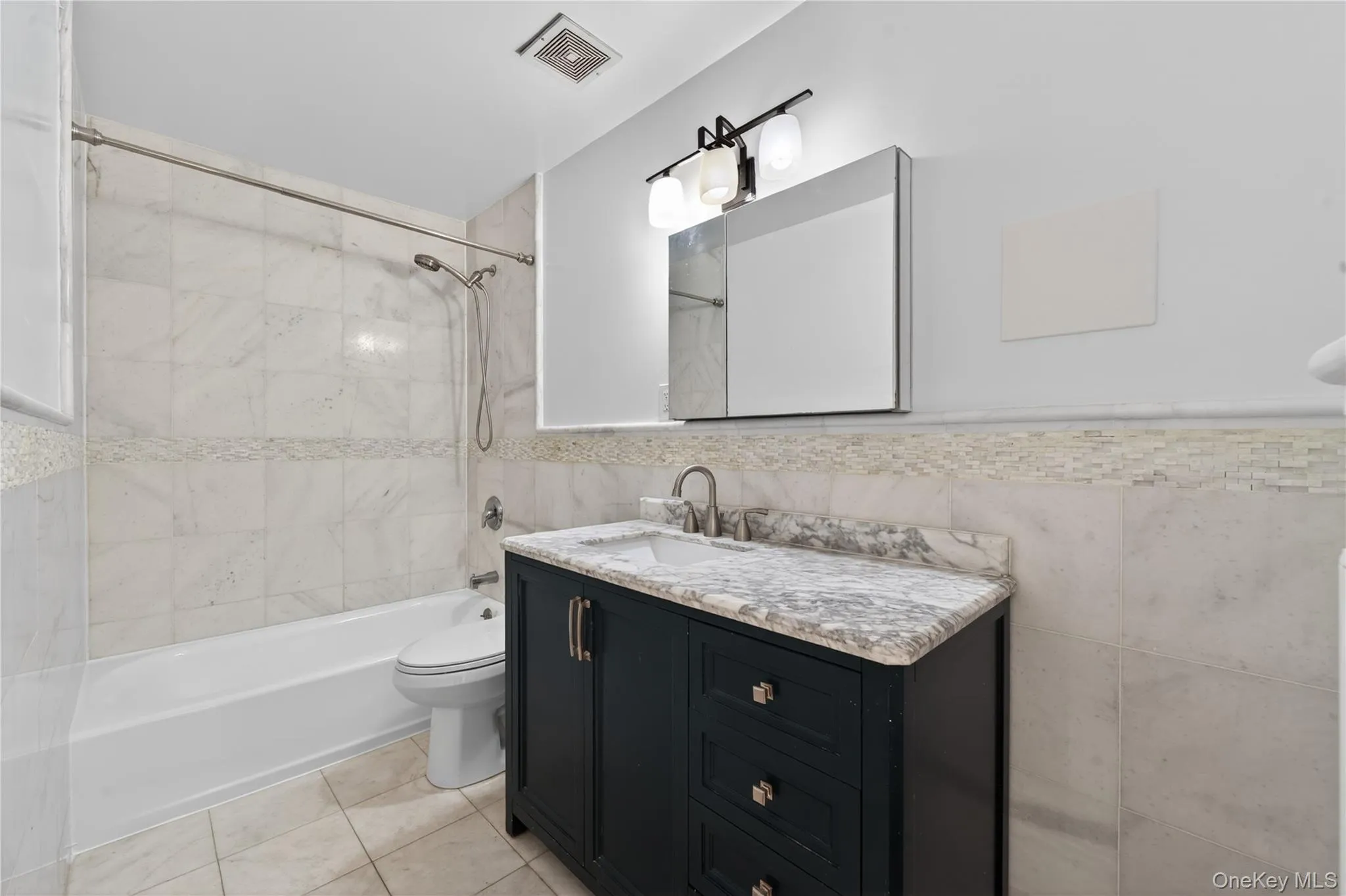 93 Admiral Court, New York, NY, 3 Bedrooms Bedrooms, 5 Rooms Rooms,2 BathroomsBathrooms,Residential,For Rent,Admiral,0,1006002 93 Admiral Court, New York, NY, 3 Bedrooms Bedrooms, 5 Rooms Rooms,2 BathroomsBathrooms,Residential,For Rent,Admiral,0,1006002