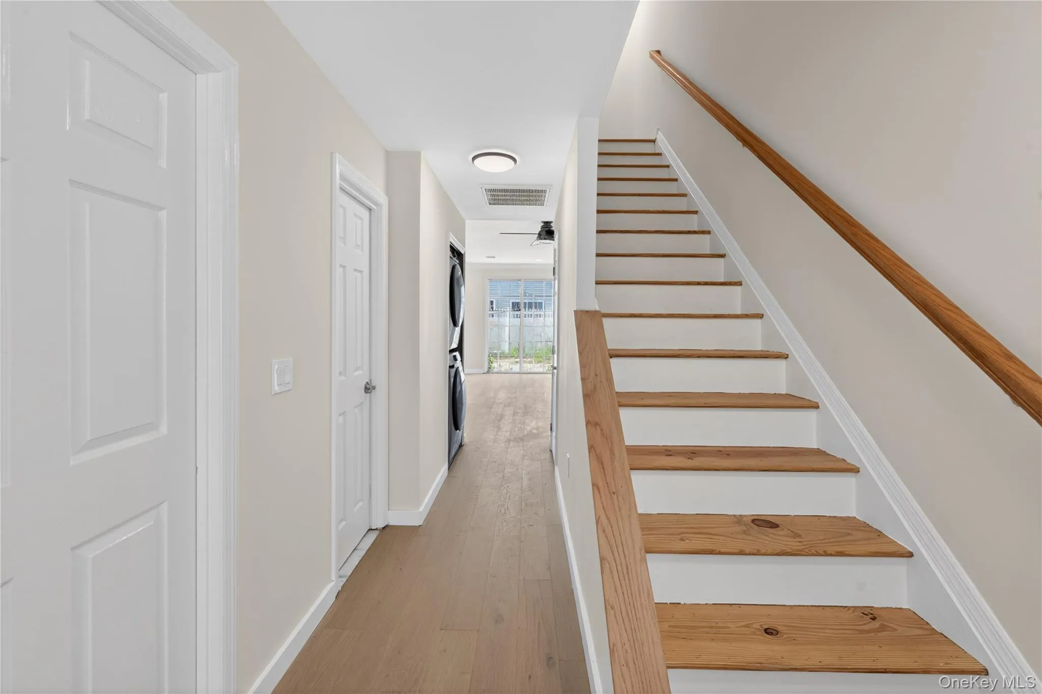 93 Admiral Court, New York, NY, 3 Bedrooms Bedrooms, 5 Rooms Rooms,2 BathroomsBathrooms,Residential,For Rent,Admiral,0,1006002 93 Admiral Court, New York, NY, 3 Bedrooms Bedrooms, 5 Rooms Rooms,2 BathroomsBathrooms,Residential,For Rent,Admiral,0,1006002