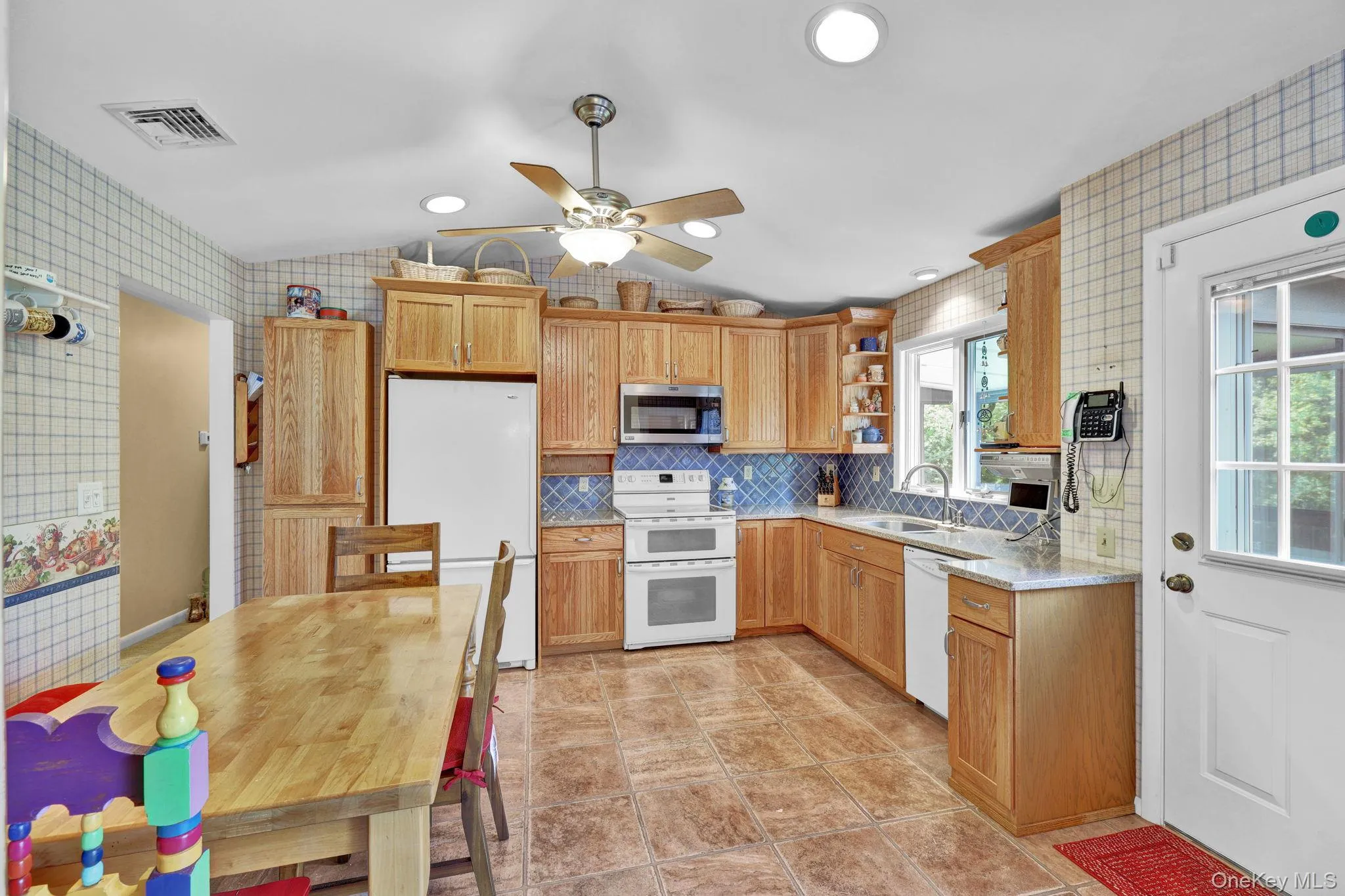 10 Ona Lane, New Windsor, NY, 3 Bedrooms Bedrooms, 11 Rooms Rooms,2 BathroomsBathrooms,Residential,For Rent,Ona,0,1006010 10 Ona Lane, New Windsor, NY, 3 Bedrooms Bedrooms, 11 Rooms Rooms,2 BathroomsBathrooms,Residential,For Rent,Ona,0,1006010