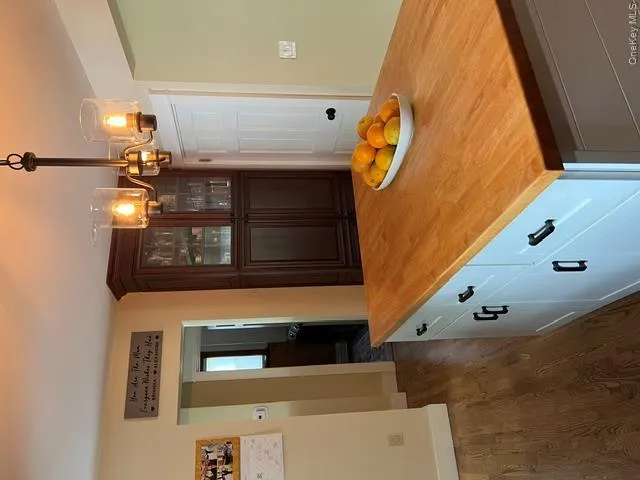 25 Sunny Road, Smithtown, NY, 3 Bedrooms Bedrooms, 7 Rooms Rooms,1 BathroomBathrooms,Residential,For Rent,Sunny,0,1006011 25 Sunny Road, Smithtown, NY, 3 Bedrooms Bedrooms, 7 Rooms Rooms,1 BathroomBathrooms,Residential,For Rent,Sunny,0,1006011