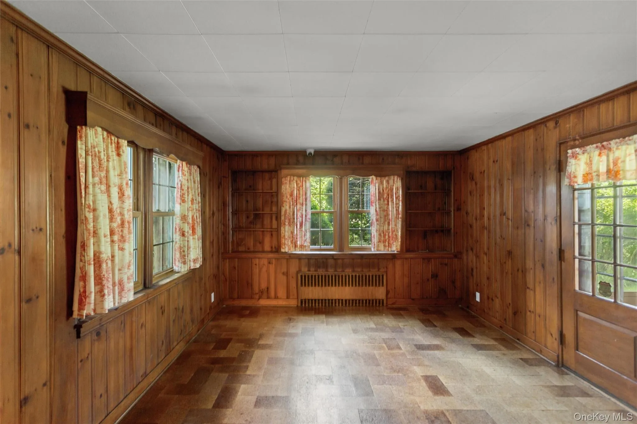 621 Oxford Street, North Hempstead, NY, 4 Bedrooms Bedrooms, 9 Rooms Rooms,3 BathroomsBathrooms,Residential,For Rent,Oxford,0,1006017 621 Oxford Street, North Hempstead, NY, 4 Bedrooms Bedrooms, 9 Rooms Rooms,3 BathroomsBathrooms,Residential,For Rent,Oxford,0,1006017