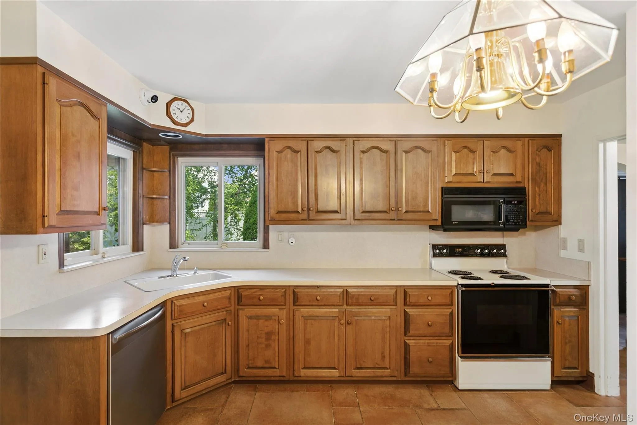 621 Oxford Street, North Hempstead, NY, 4 Bedrooms Bedrooms, 9 Rooms Rooms,3 BathroomsBathrooms,Residential,For Rent,Oxford,0,1006017 621 Oxford Street, North Hempstead, NY, 4 Bedrooms Bedrooms, 9 Rooms Rooms,3 BathroomsBathrooms,Residential,For Rent,Oxford,0,1006017