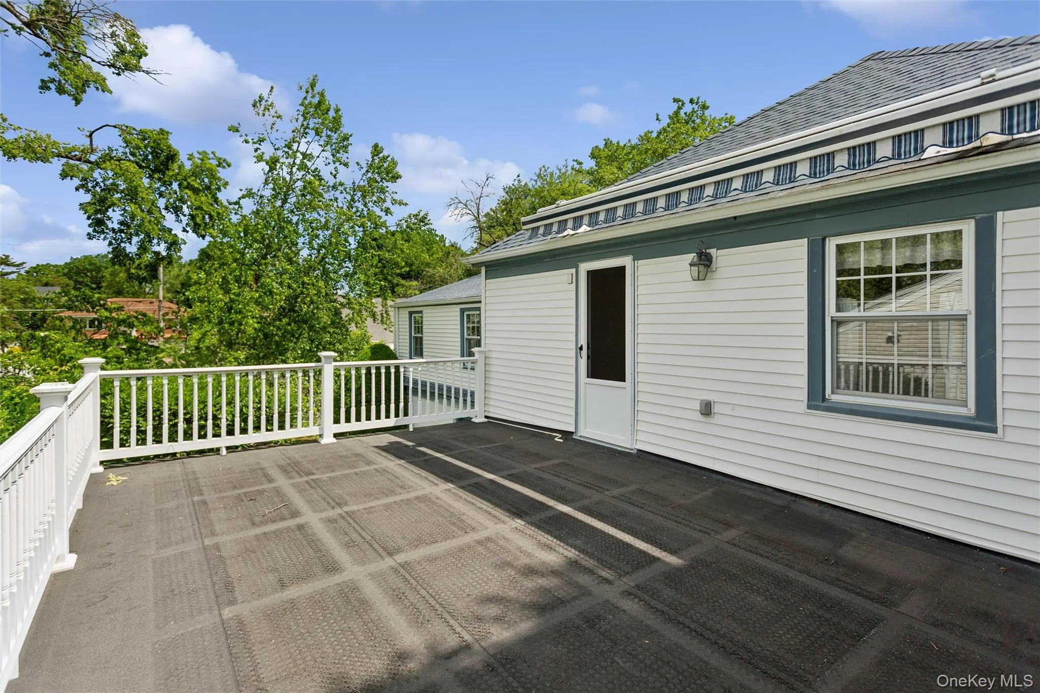 621 Oxford Street, North Hempstead, NY, 4 Bedrooms Bedrooms, 9 Rooms Rooms,3 BathroomsBathrooms,Residential,For Rent,Oxford,0,1006017 621 Oxford Street, North Hempstead, NY, 4 Bedrooms Bedrooms, 9 Rooms Rooms,3 BathroomsBathrooms,Residential,For Rent,Oxford,0,1006017