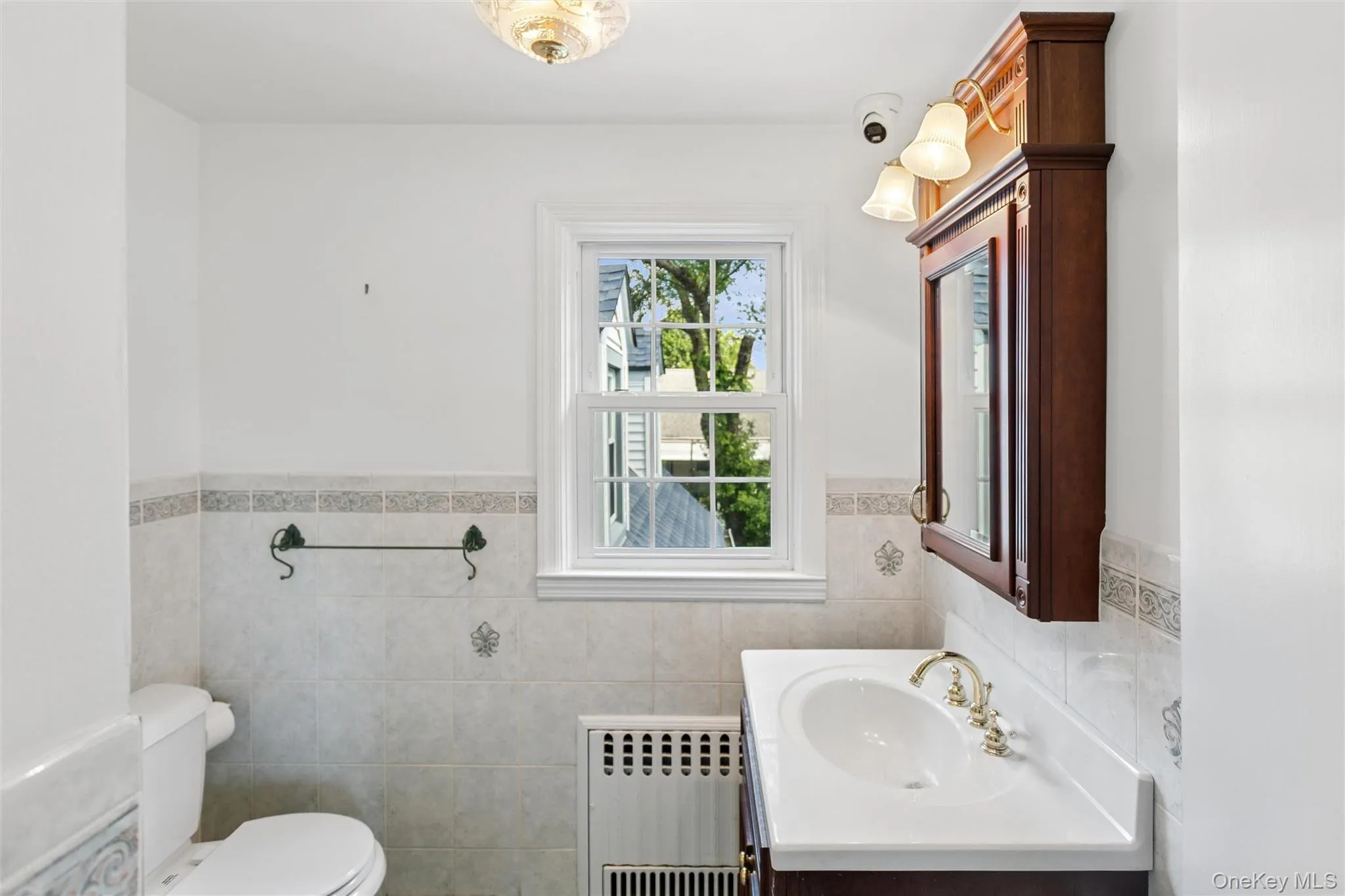 621 Oxford Street, North Hempstead, NY, 4 Bedrooms Bedrooms, 9 Rooms Rooms,3 BathroomsBathrooms,Residential,For Rent,Oxford,0,1006017 621 Oxford Street, North Hempstead, NY, 4 Bedrooms Bedrooms, 9 Rooms Rooms,3 BathroomsBathrooms,Residential,For Rent,Oxford,0,1006017