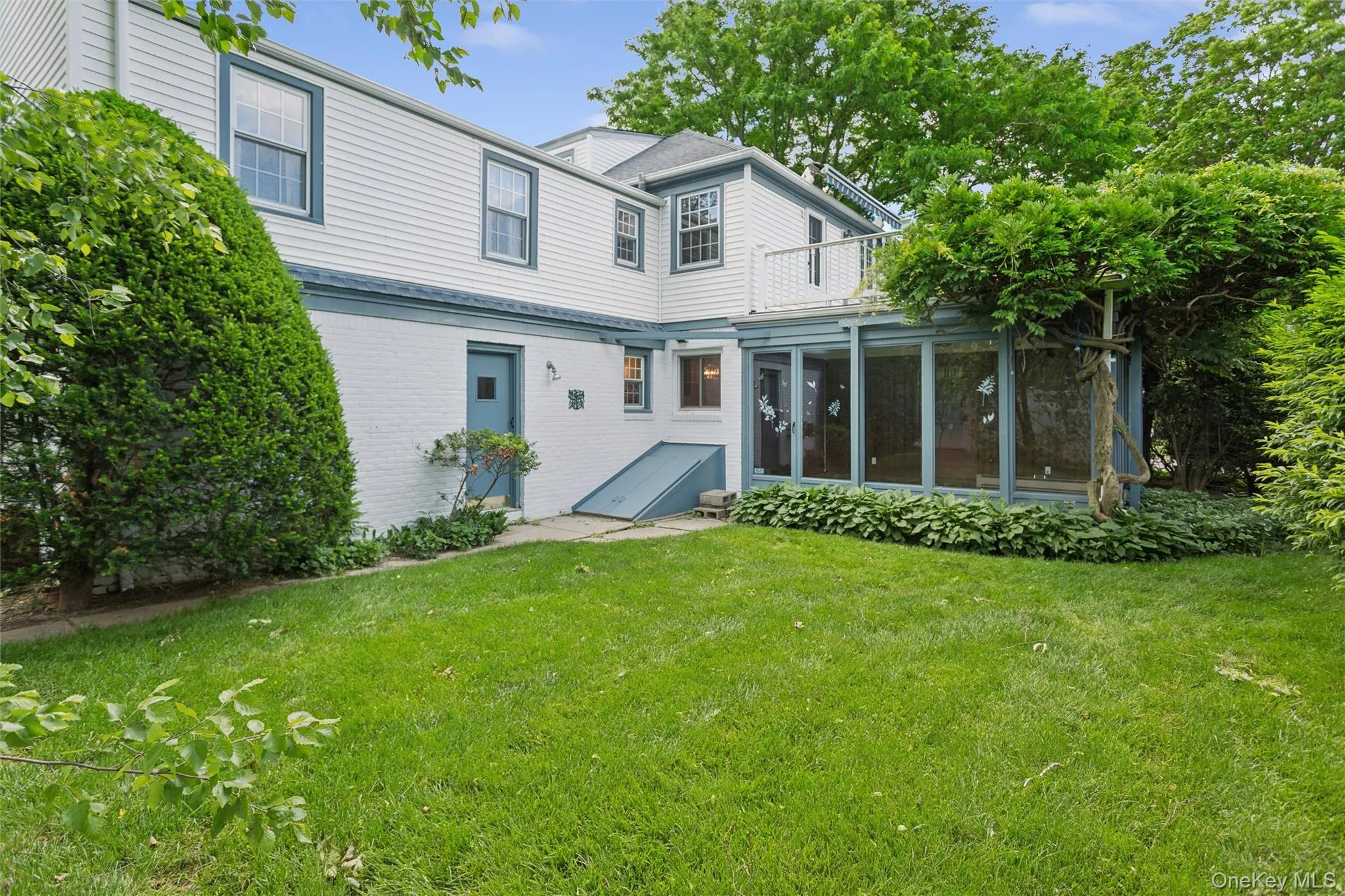 621 Oxford Street, North Hempstead, NY, 4 Bedrooms Bedrooms, 9 Rooms Rooms,3 BathroomsBathrooms,Residential,For Rent,Oxford,0,1006017 621 Oxford Street, North Hempstead, NY, 4 Bedrooms Bedrooms, 9 Rooms Rooms,3 BathroomsBathrooms,Residential,For Rent,Oxford,0,1006017
