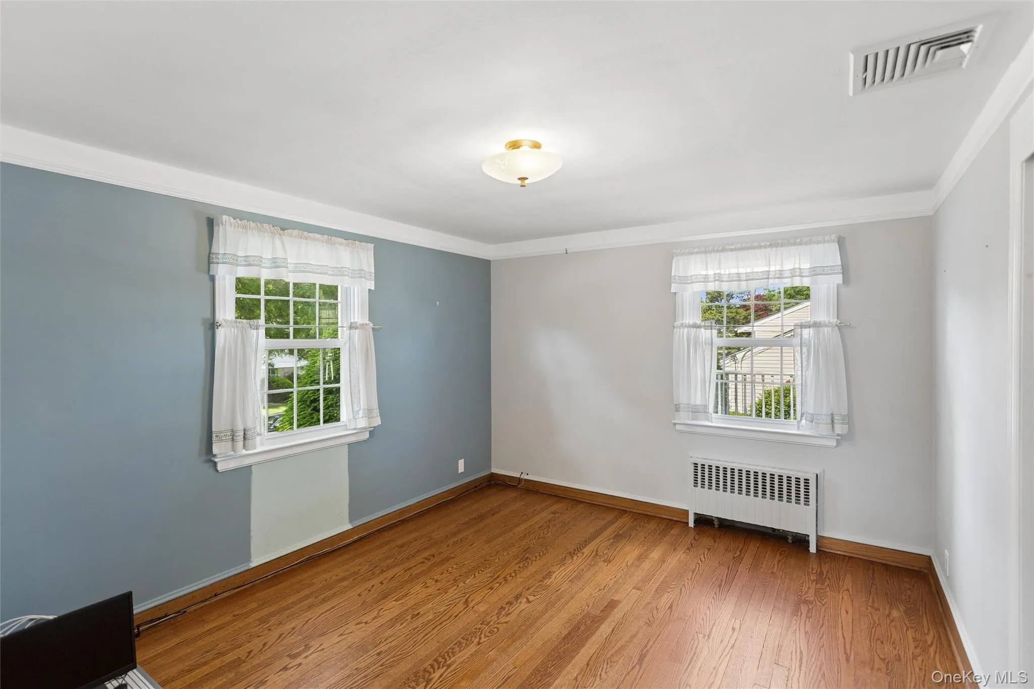 621 Oxford Street, North Hempstead, NY, 4 Bedrooms Bedrooms, 9 Rooms Rooms,3 BathroomsBathrooms,Residential,For Rent,Oxford,0,1006017 621 Oxford Street, North Hempstead, NY, 4 Bedrooms Bedrooms, 9 Rooms Rooms,3 BathroomsBathrooms,Residential,For Rent,Oxford,0,1006017