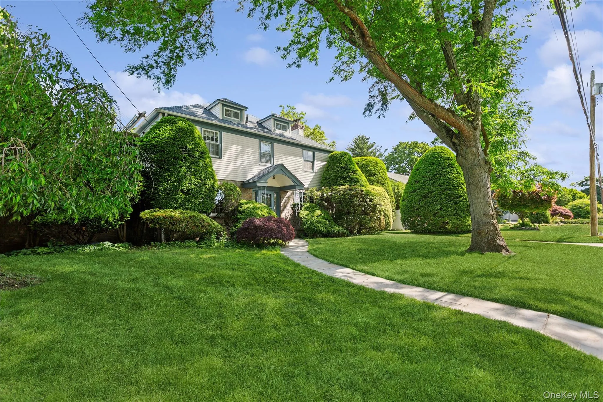 621 Oxford Street, North Hempstead, NY, 4 Bedrooms Bedrooms, 9 Rooms Rooms,3 BathroomsBathrooms,Residential,For Rent,Oxford,0,1006017 621 Oxford Street, North Hempstead, NY, 4 Bedrooms Bedrooms, 9 Rooms Rooms,3 BathroomsBathrooms,Residential,For Rent,Oxford,0,1006017