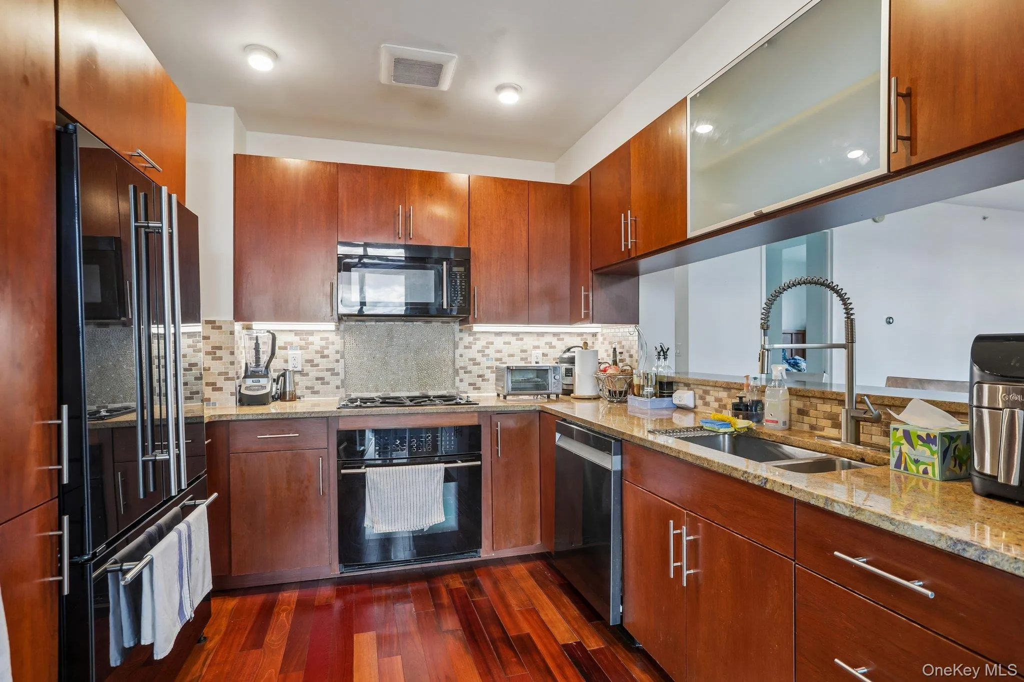 175 Huguenot Street, New Rochelle, NY, 2 Bedrooms Bedrooms, 6 Rooms Rooms,2 BathroomsBathrooms,Residential,For Rent,Huguenot,0,1006020 175 Huguenot Street, New Rochelle, NY, 2 Bedrooms Bedrooms, 6 Rooms Rooms,2 BathroomsBathrooms,Residential,For Rent,Huguenot,0,1006020