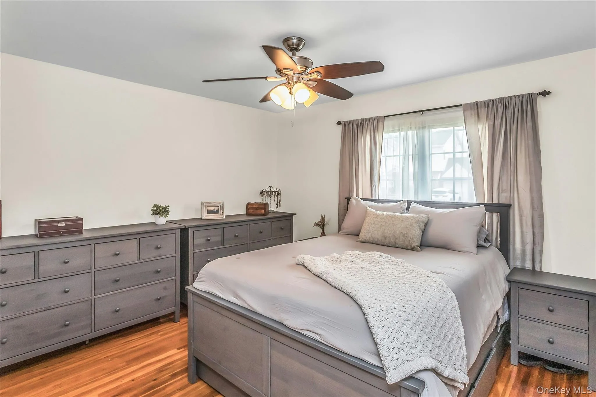 178 Guildford Court, Hempstead, NY, 4 Bedrooms Bedrooms, 7 Rooms Rooms,2 BathroomsBathrooms,Residential,For Rent,Guildford,0,1006025 178 Guildford Court, Hempstead, NY, 4 Bedrooms Bedrooms, 7 Rooms Rooms,2 BathroomsBathrooms,Residential,For Rent,Guildford,0,1006025