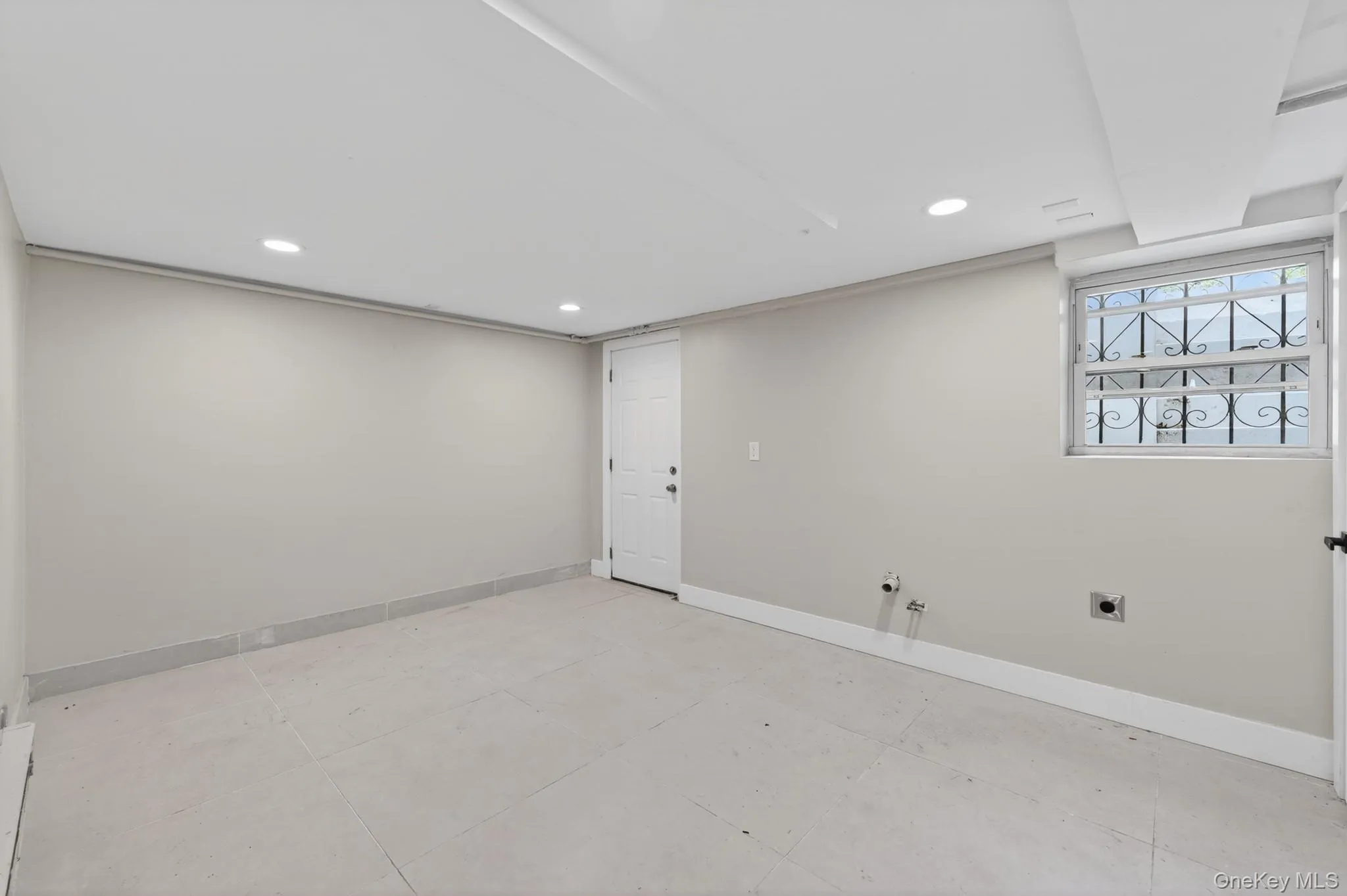 1061 218th Street, New York, NY, 4 Bedrooms Bedrooms, 12 Rooms Rooms,2 BathroomsBathrooms,Residential,For Rent,218th,0,1006029 1061 218th Street, New York, NY, 4 Bedrooms Bedrooms, 12 Rooms Rooms,2 BathroomsBathrooms,Residential,For Rent,218th,0,1006029