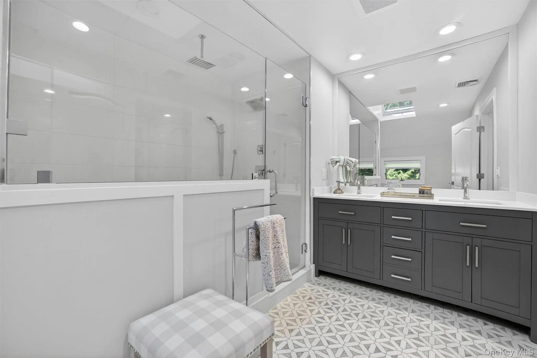 26 Wyndham Close, White Plains, NY, 2 Bedrooms Bedrooms, 7 Rooms Rooms,3 BathroomsBathrooms,Residential,For Rent,Wyndham Close,0,1006031 26 Wyndham Close, White Plains, NY, 2 Bedrooms Bedrooms, 7 Rooms Rooms,3 BathroomsBathrooms,Residential,For Rent,Wyndham Close,0,1006031