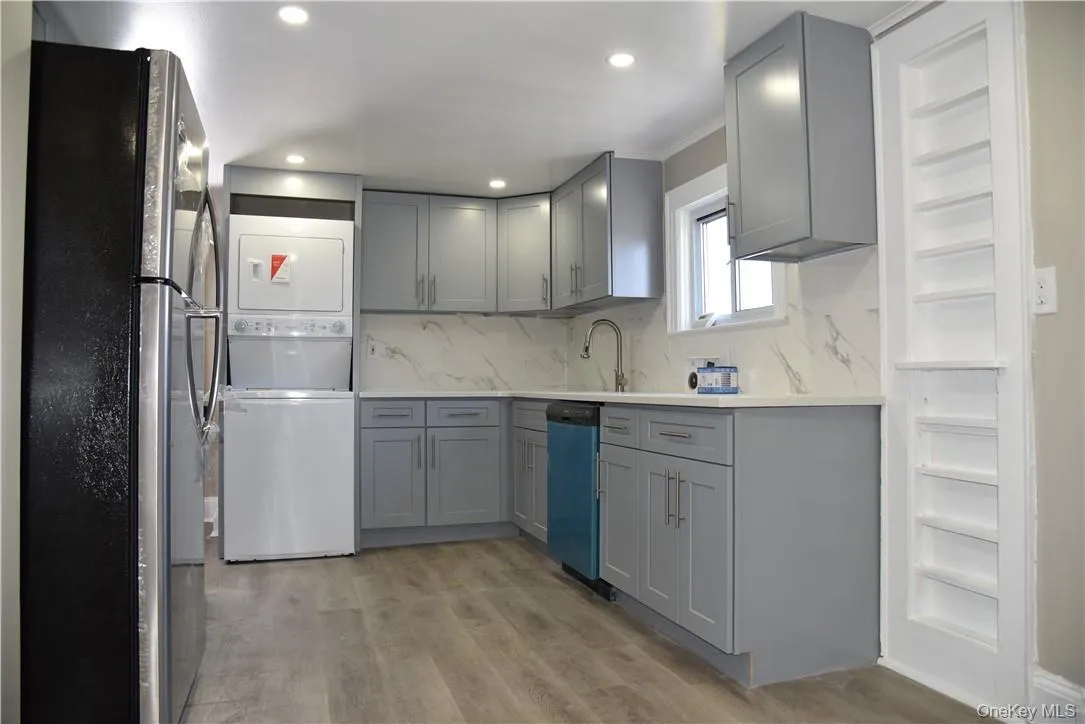 99 Maple Avenue, Rye City, NY, 2 Bedrooms Bedrooms, 4 Rooms Rooms,1 BathroomBathrooms,Residential Lease,For Rent,Maple,0,1006033 99 Maple Avenue, Rye City, NY, 2 Bedrooms Bedrooms, 4 Rooms Rooms,1 BathroomBathrooms,Residential Lease,For Rent,Maple,0,1006033