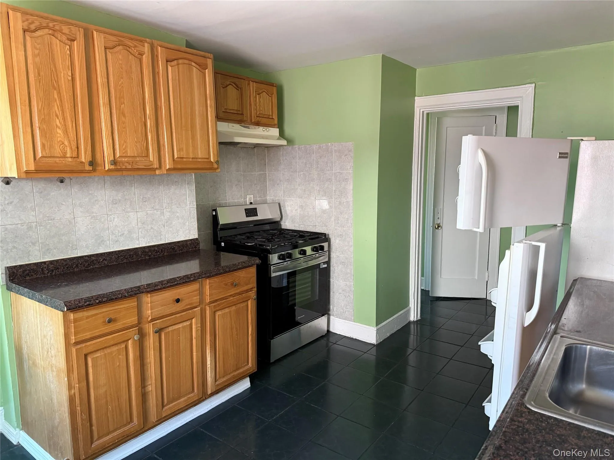88-33 144 Street, New York, NY, 2 Bedrooms Bedrooms, 6 Rooms Rooms,1 BathroomBathrooms,Residential Lease,For Rent,144,0,1006035 88-33 144 Street, New York, NY, 2 Bedrooms Bedrooms, 6 Rooms Rooms,1 BathroomBathrooms,Residential Lease,For Rent,144,0,1006035