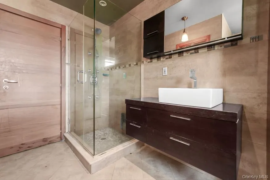 13009 227th Street, New York, NY, 3 Bedrooms Bedrooms, 7 Rooms Rooms,2 BathroomsBathrooms,Residential,For Rent,227th,0,1006038 13009 227th Street, New York, NY, 3 Bedrooms Bedrooms, 7 Rooms Rooms,2 BathroomsBathrooms,Residential,For Rent,227th,0,1006038