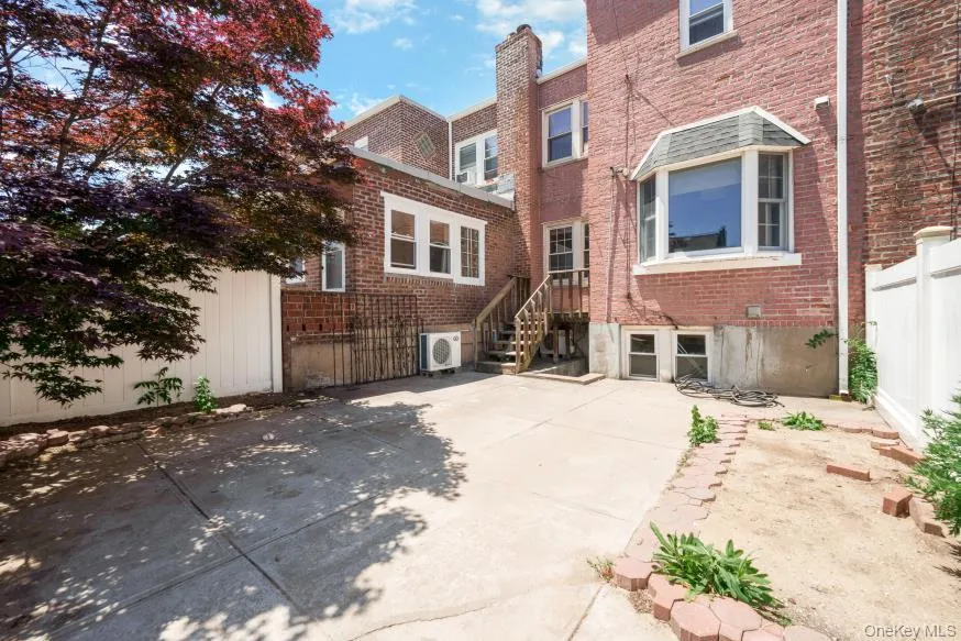 13009 227th Street, New York, NY, 3 Bedrooms Bedrooms, 7 Rooms Rooms,2 BathroomsBathrooms,Residential,For Rent,227th,0,1006038 13009 227th Street, New York, NY, 3 Bedrooms Bedrooms, 7 Rooms Rooms,2 BathroomsBathrooms,Residential,For Rent,227th,0,1006038