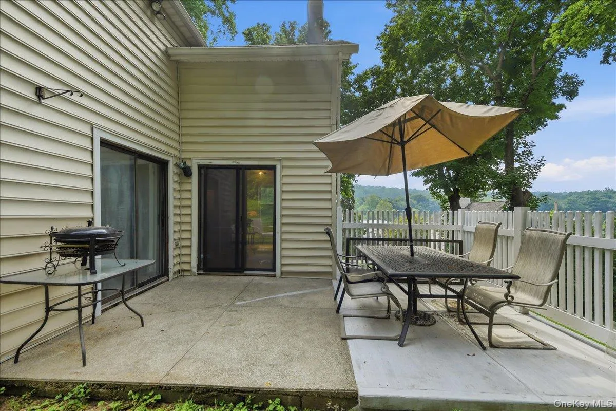 42 Revolutionary Road, Ossining, NY, 2 Bedrooms Bedrooms, 5 Rooms Rooms,1 BathroomBathrooms,Residential,For Rent,Revolutionary,0,1006040 42 Revolutionary Road, Ossining, NY, 2 Bedrooms Bedrooms, 5 Rooms Rooms,1 BathroomBathrooms,Residential,For Rent,Revolutionary,0,1006040