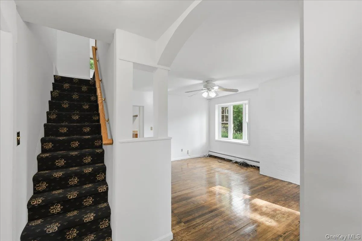 42 Revolutionary Road, Ossining, NY, 2 Bedrooms Bedrooms, 5 Rooms Rooms,1 BathroomBathrooms,Residential,For Rent,Revolutionary,0,1006040 42 Revolutionary Road, Ossining, NY, 2 Bedrooms Bedrooms, 5 Rooms Rooms,1 BathroomBathrooms,Residential,For Rent,Revolutionary,0,1006040
