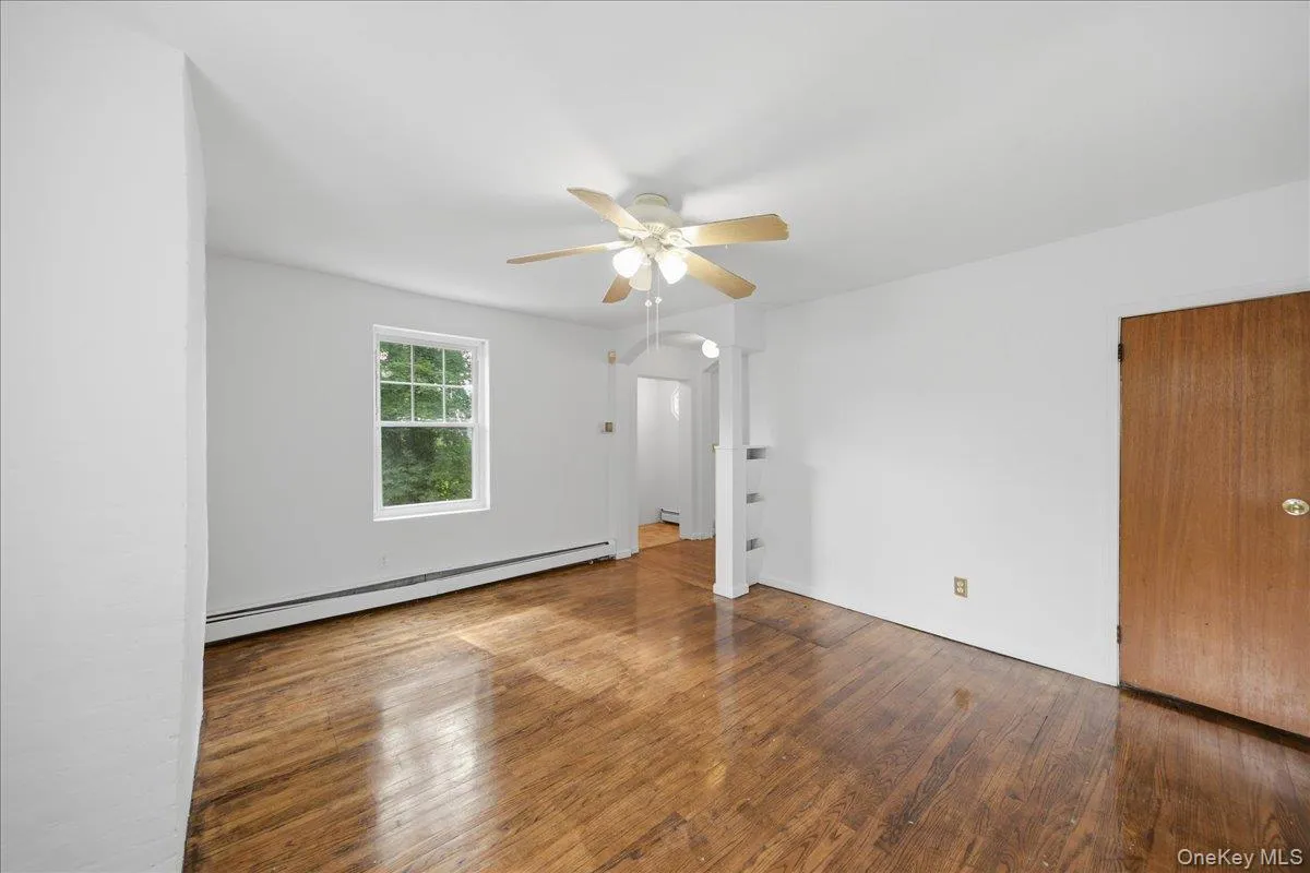 Dining room/ flex/ family room Dining room/ flex/ family room