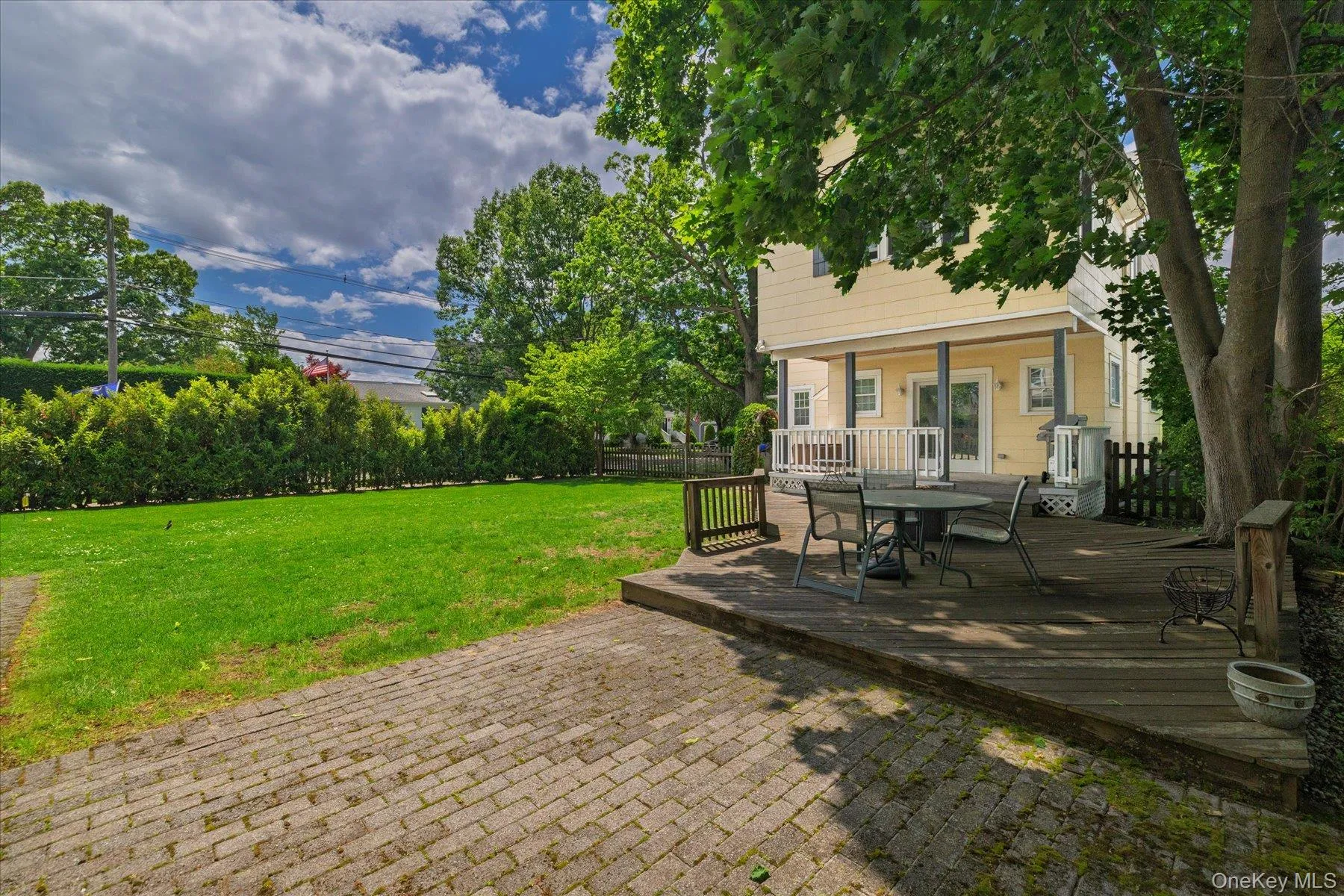 Enjoy the summer in your beautiful back yard! Enjoy the summer in your beautiful back yard!