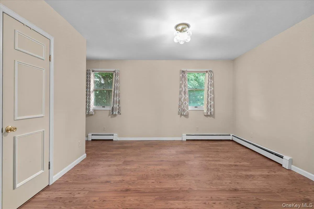 341 Cherry Street, Bedford, NY, 2 Bedrooms Bedrooms, 5 Rooms Rooms,2 BathroomsBathrooms,Residential,For Rent,Cherry,0,1006042 341 Cherry Street, Bedford, NY, 2 Bedrooms Bedrooms, 5 Rooms Rooms,2 BathroomsBathrooms,Residential,For Rent,Cherry,0,1006042