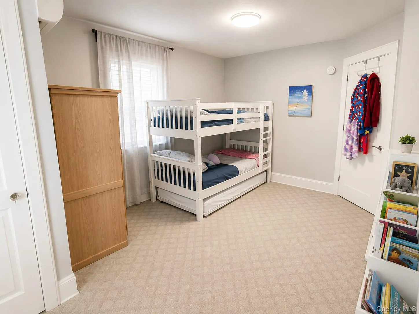 48 Poplar Street, Hempstead, NY, 4 Bedrooms Bedrooms, 11 Rooms Rooms,2 BathroomsBathrooms,Residential,For Rent,Poplar,0,1006052 48 Poplar Street, Hempstead, NY, 4 Bedrooms Bedrooms, 11 Rooms Rooms,2 BathroomsBathrooms,Residential,For Rent,Poplar,0,1006052