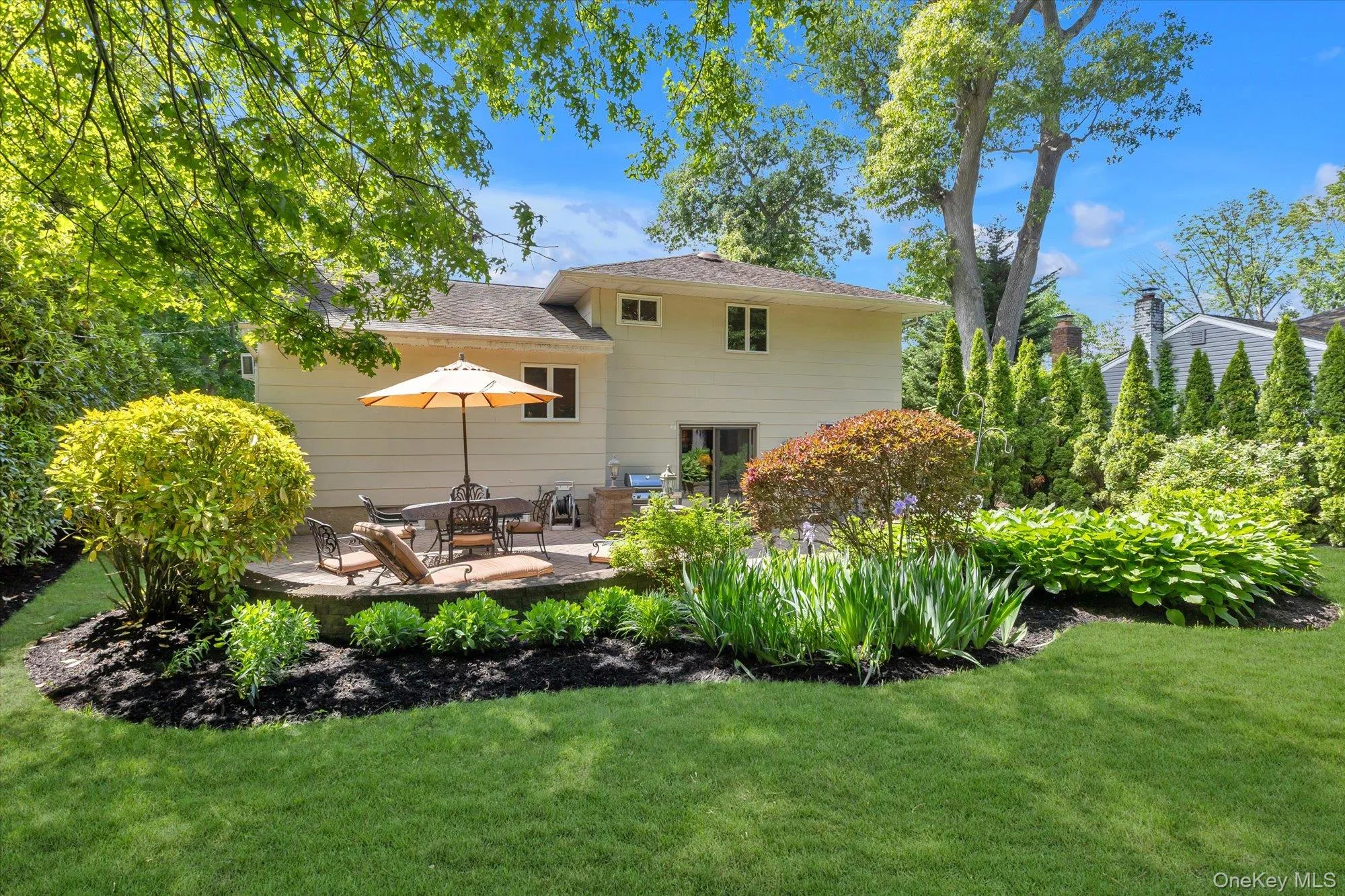 19 Cottage Court, Huntington, NY, 3 Bedrooms Bedrooms, 8 Rooms Rooms,1 BathroomBathrooms,Residential,For Rent,Cottage,0,1006059 19 Cottage Court, Huntington, NY, 3 Bedrooms Bedrooms, 8 Rooms Rooms,1 BathroomBathrooms,Residential,For Rent,Cottage,0,1006059