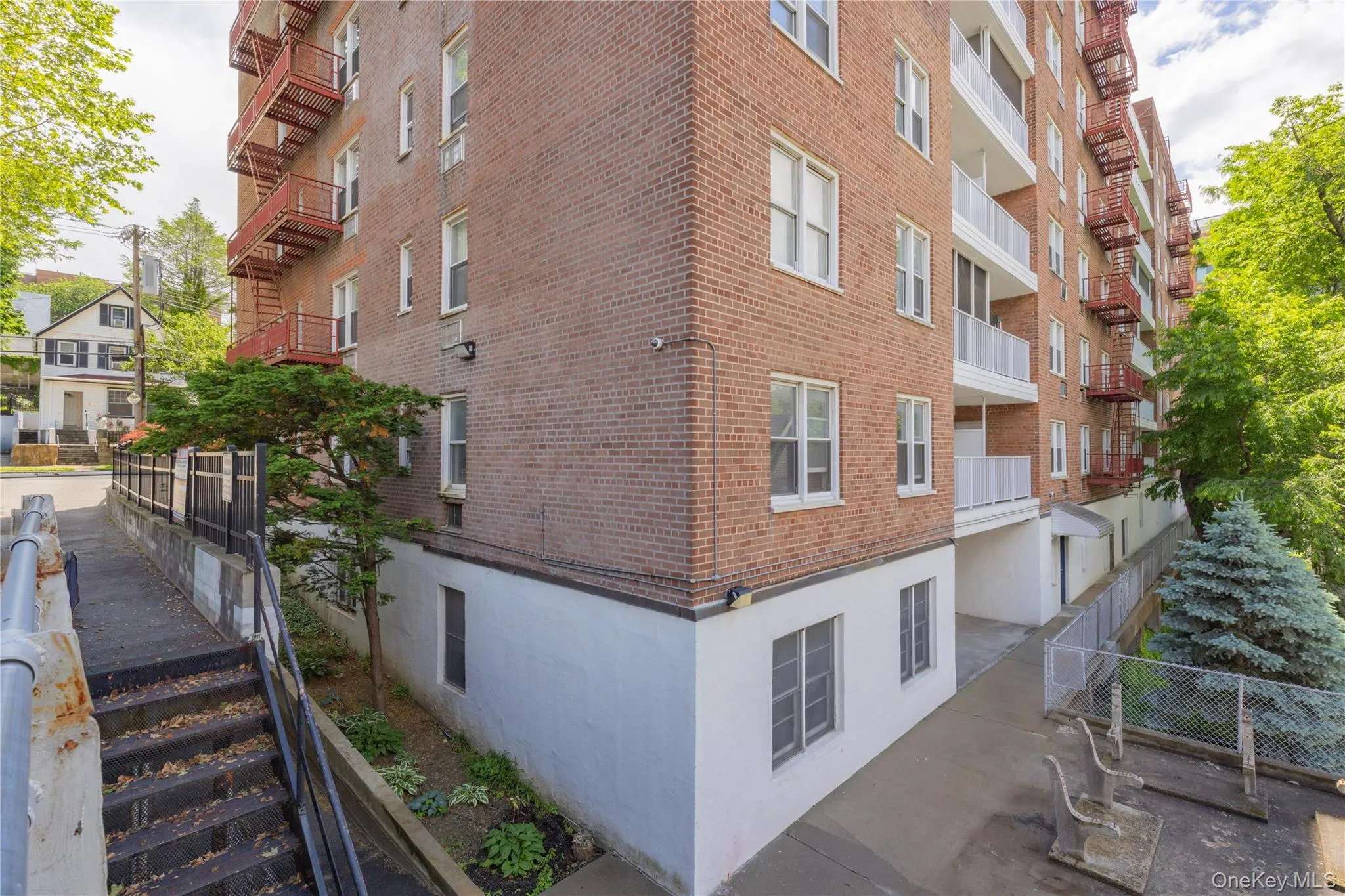 600 Locust Street, Mount Vernon, NY, 2 Bedrooms Bedrooms, 5 Rooms Rooms,1 BathroomBathrooms,Residential,For Rent,Locust,0,1006060 600 Locust Street, Mount Vernon, NY, 2 Bedrooms Bedrooms, 5 Rooms Rooms,1 BathroomBathrooms,Residential,For Rent,Locust,0,1006060