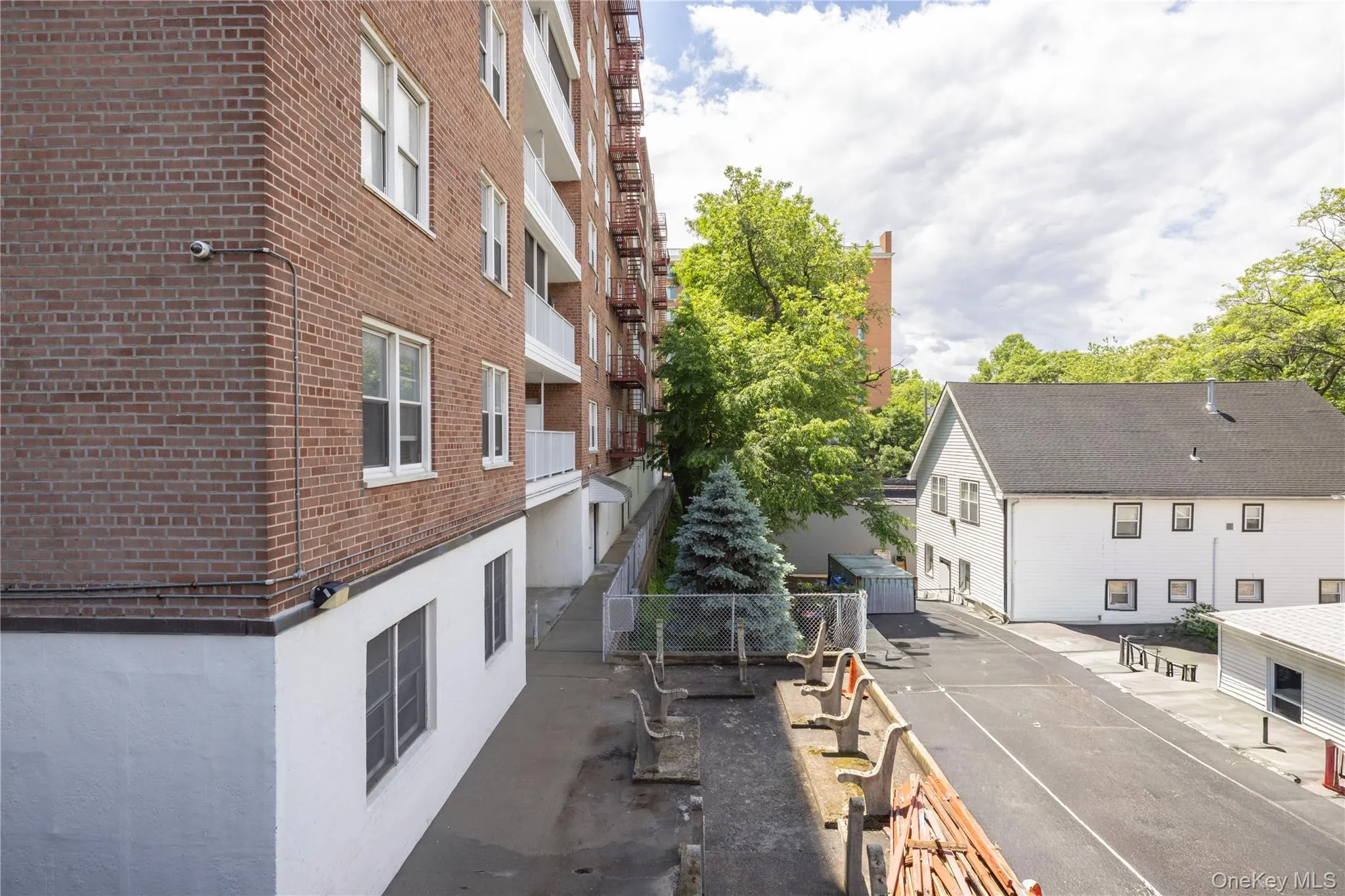 600 Locust Street, Mount Vernon, NY, 2 Bedrooms Bedrooms, 5 Rooms Rooms,1 BathroomBathrooms,Residential,For Rent,Locust,0,1006060 600 Locust Street, Mount Vernon, NY, 2 Bedrooms Bedrooms, 5 Rooms Rooms,1 BathroomBathrooms,Residential,For Rent,Locust,0,1006060
