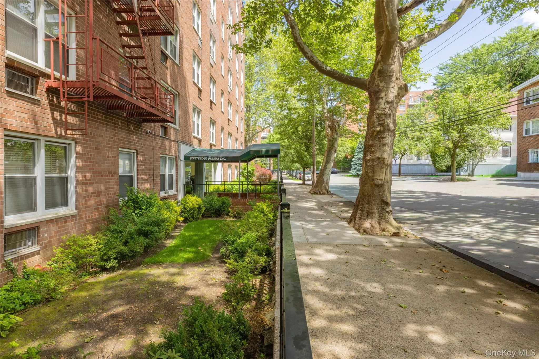 600 Locust Street, Mount Vernon, NY, 2 Bedrooms Bedrooms, 5 Rooms Rooms,1 BathroomBathrooms,Residential,For Rent,Locust,0,1006060 600 Locust Street, Mount Vernon, NY, 2 Bedrooms Bedrooms, 5 Rooms Rooms,1 BathroomBathrooms,Residential,For Rent,Locust,0,1006060