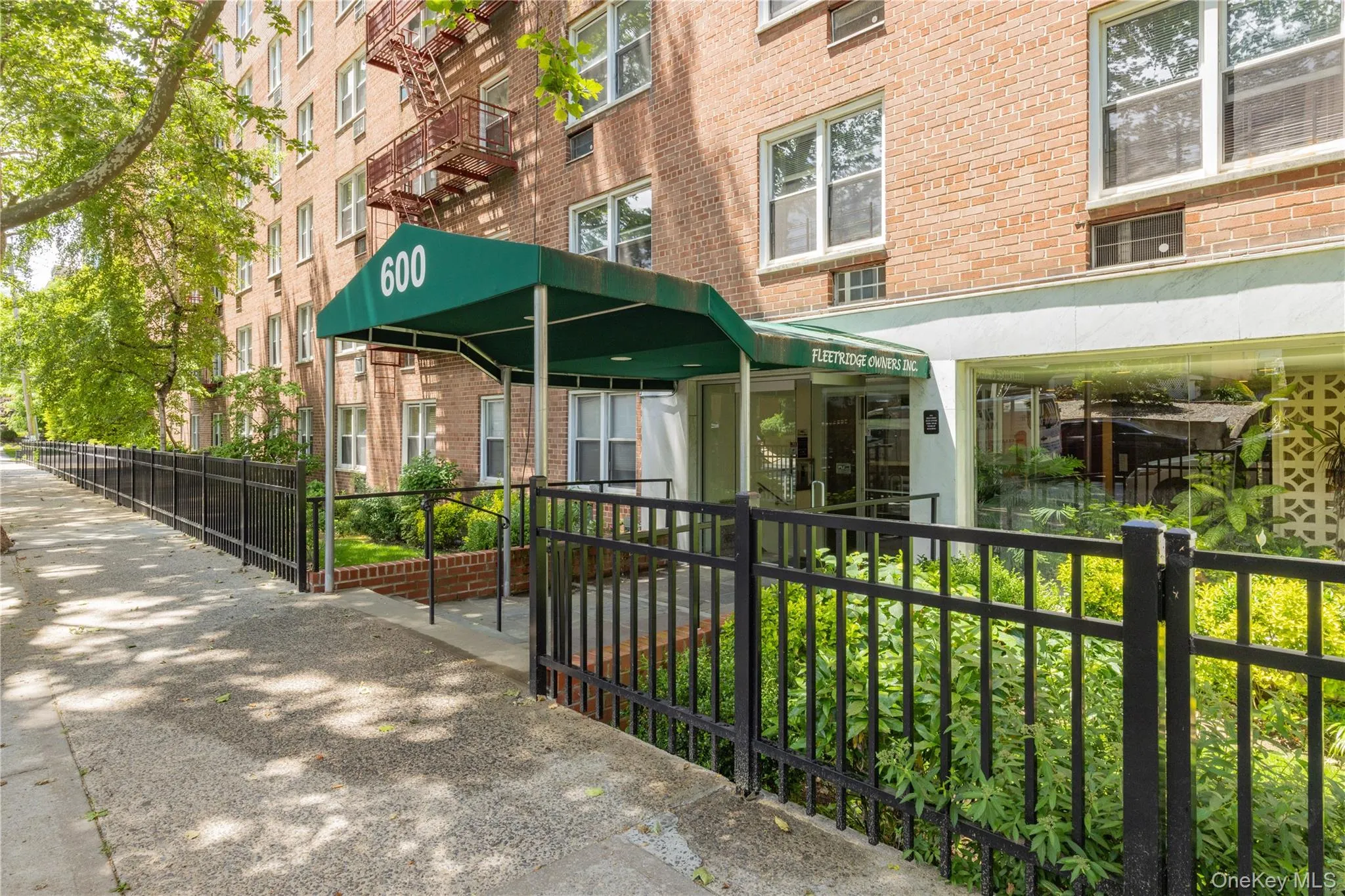 600 Locust Street, Mount Vernon, NY, 2 Bedrooms Bedrooms, 5 Rooms Rooms,1 BathroomBathrooms,Residential,For Rent,Locust,0,1006060 600 Locust Street, Mount Vernon, NY, 2 Bedrooms Bedrooms, 5 Rooms Rooms,1 BathroomBathrooms,Residential,For Rent,Locust,0,1006060