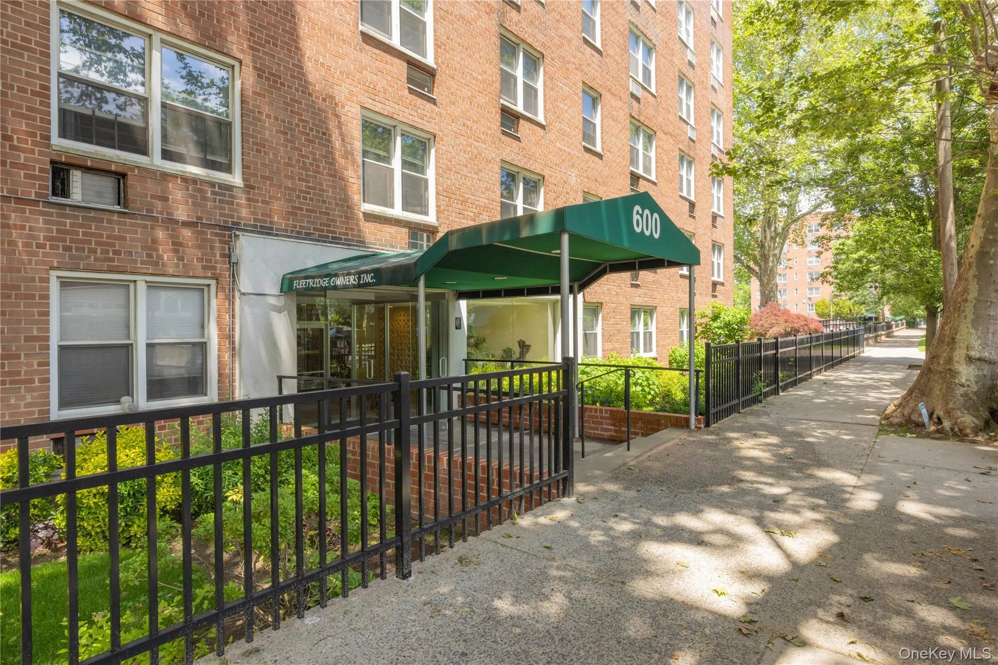 600 Locust Street, Mount Vernon, NY, 2 Bedrooms Bedrooms, 5 Rooms Rooms,1 BathroomBathrooms,Residential,For Rent,Locust,0,1006060 600 Locust Street, Mount Vernon, NY, 2 Bedrooms Bedrooms, 5 Rooms Rooms,1 BathroomBathrooms,Residential,For Rent,Locust,0,1006060