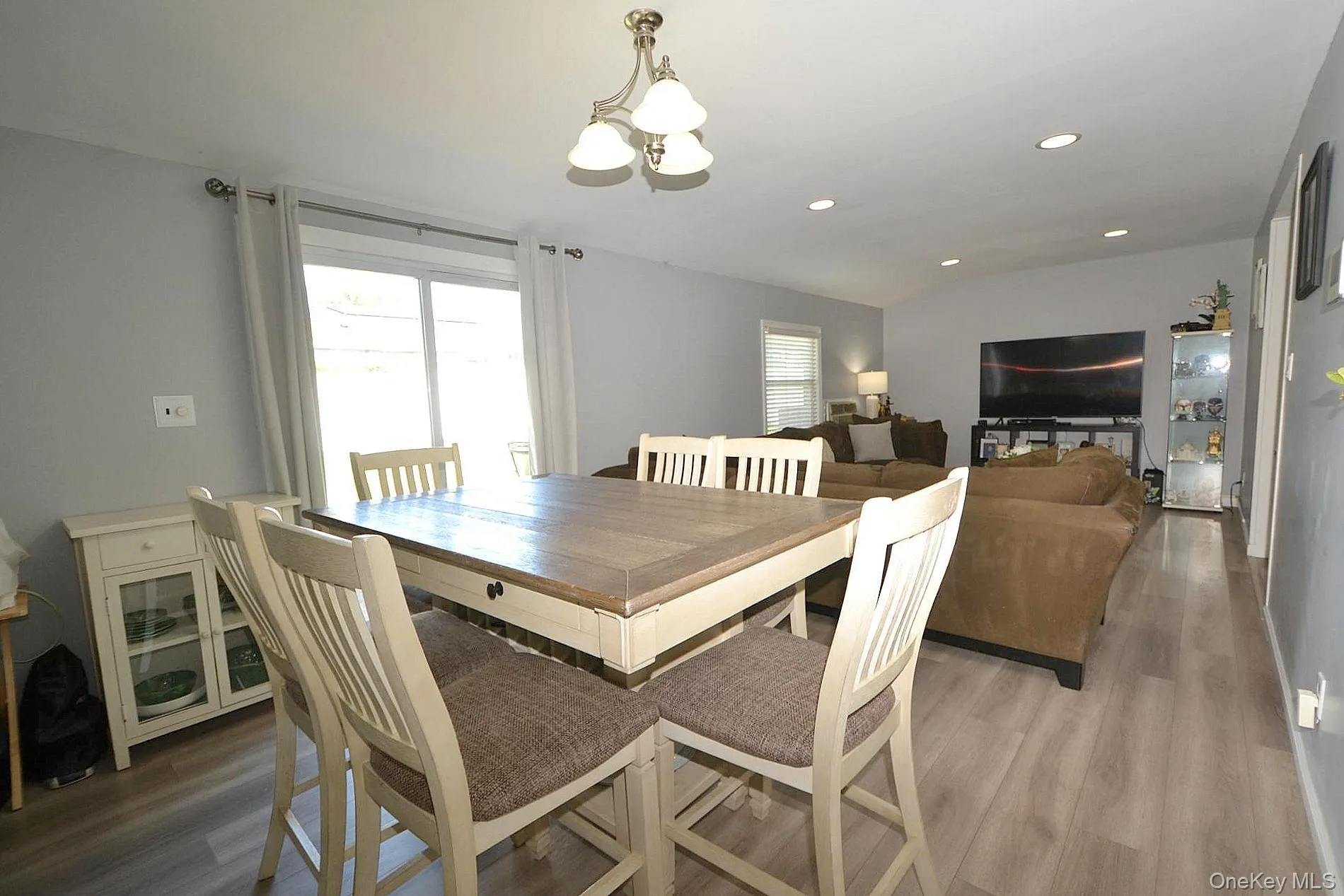 77 Bicycle Path, Brookhaven, NY, 4 Bedrooms Bedrooms, 7 Rooms Rooms,1 BathroomBathrooms,Residential,For Rent,Bicycle,0,1006063 77 Bicycle Path, Brookhaven, NY, 4 Bedrooms Bedrooms, 7 Rooms Rooms,1 BathroomBathrooms,Residential,For Rent,Bicycle,0,1006063