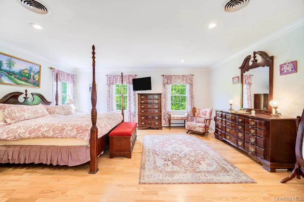 369 Grey Road, Fallsburg, NY, 4 Bedrooms Bedrooms, 7 Rooms Rooms,3 BathroomsBathrooms,Residential,For Rent,Grey,0,1006069 369 Grey Road, Fallsburg, NY, 4 Bedrooms Bedrooms, 7 Rooms Rooms,3 BathroomsBathrooms,Residential,For Rent,Grey,0,1006069