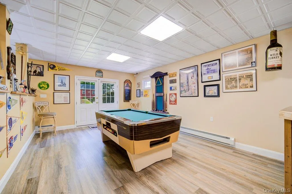 369 Grey Road, Fallsburg, NY, 4 Bedrooms Bedrooms, 7 Rooms Rooms,3 BathroomsBathrooms,Residential,For Rent,Grey,0,1006069 369 Grey Road, Fallsburg, NY, 4 Bedrooms Bedrooms, 7 Rooms Rooms,3 BathroomsBathrooms,Residential,For Rent,Grey,0,1006069