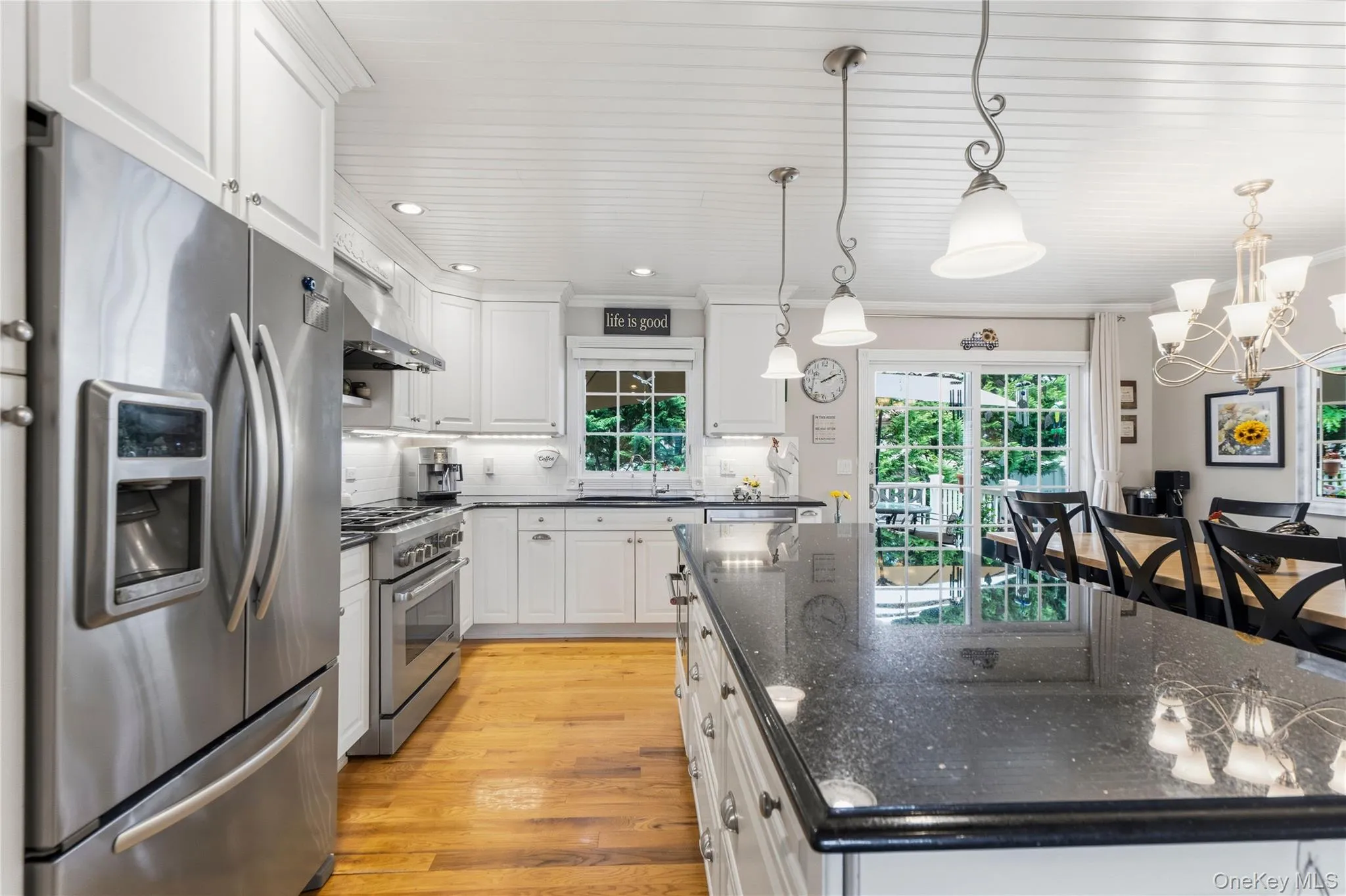 39 Brewster Road, Oyster Bay, NY, 3 Bedrooms Bedrooms, 8 Rooms Rooms,2 BathroomsBathrooms,Residential,For Rent,Brewster,0,1006072 39 Brewster Road, Oyster Bay, NY, 3 Bedrooms Bedrooms, 8 Rooms Rooms,2 BathroomsBathrooms,Residential,For Rent,Brewster,0,1006072