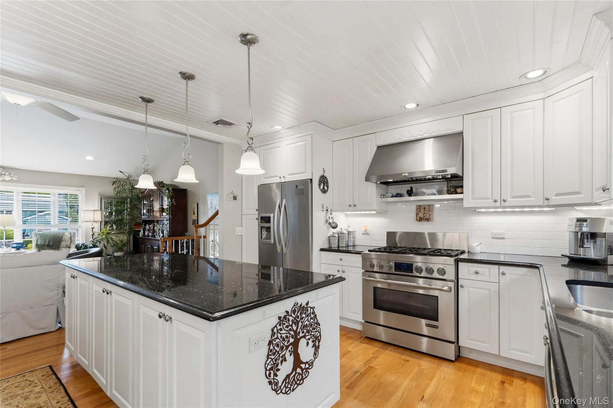 39 Brewster Road, Oyster Bay, NY, 3 Bedrooms Bedrooms, 8 Rooms Rooms,2 BathroomsBathrooms,Residential,For Rent,Brewster,0,1006072 39 Brewster Road, Oyster Bay, NY, 3 Bedrooms Bedrooms, 8 Rooms Rooms,2 BathroomsBathrooms,Residential,For Rent,Brewster,0,1006072