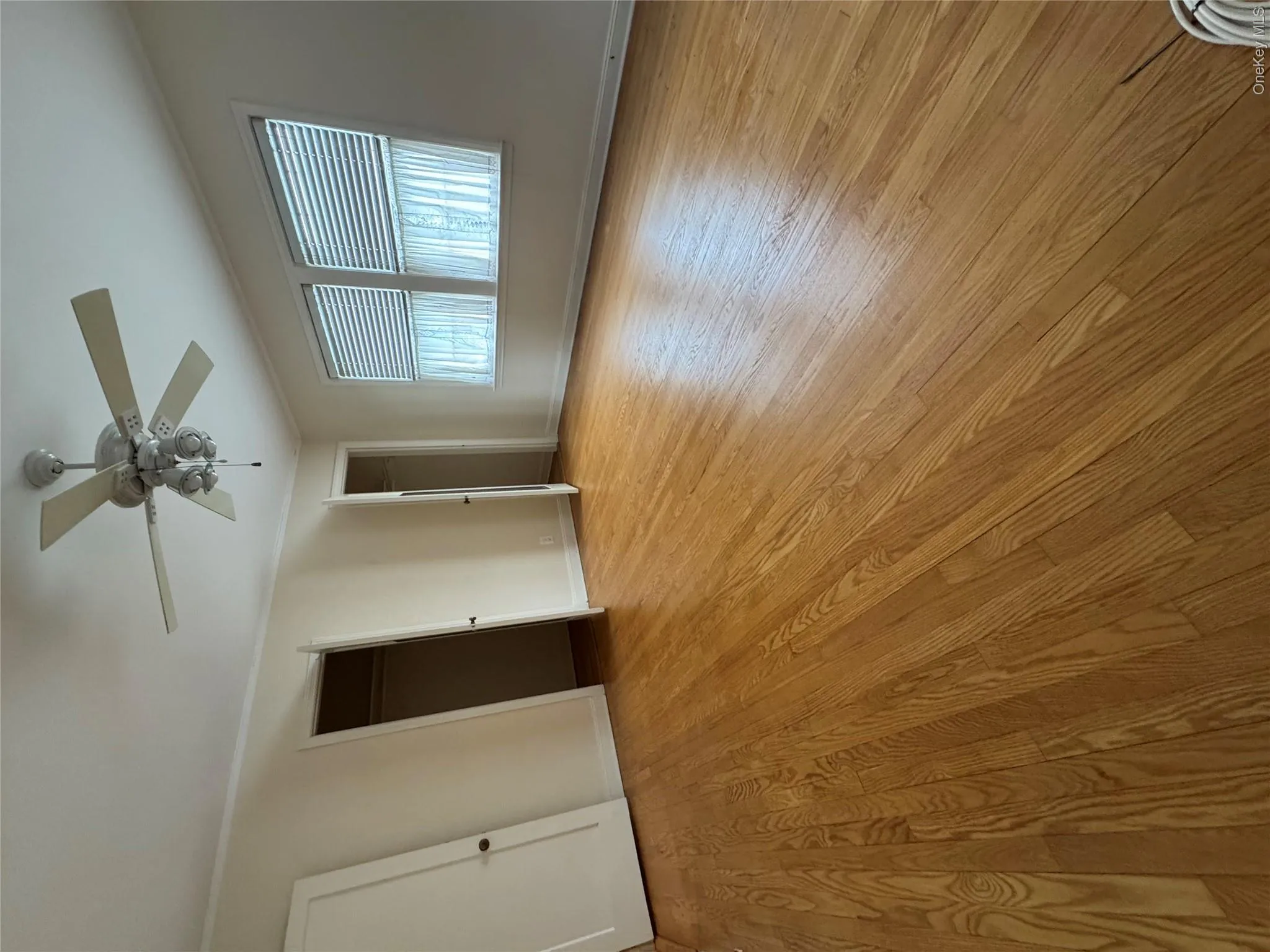 22 Bayview Court, North Hempstead, NY, 3 Bedrooms Bedrooms, 6 Rooms Rooms,2 BathroomsBathrooms,Residential Lease,For Rent,Bayview,0,1006073 22 Bayview Court, North Hempstead, NY, 3 Bedrooms Bedrooms, 6 Rooms Rooms,2 BathroomsBathrooms,Residential Lease,For Rent,Bayview,0,1006073