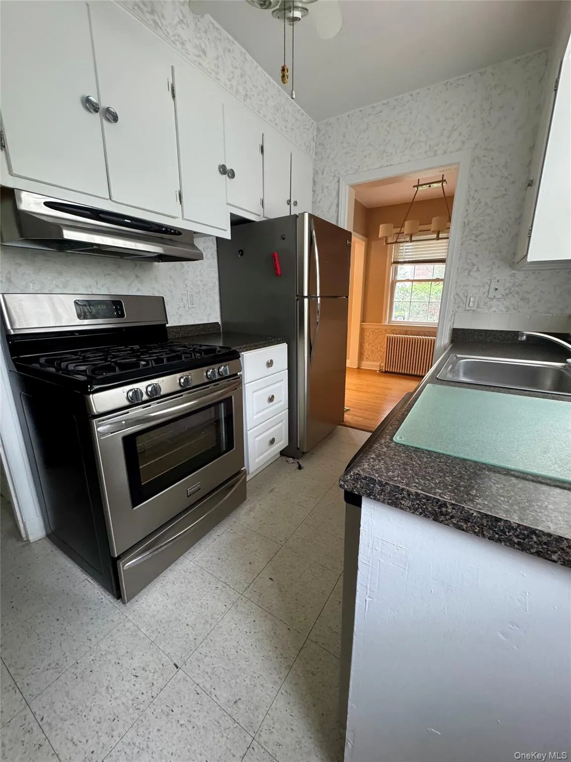 22 Bayview Court, North Hempstead, NY, 3 Bedrooms Bedrooms, 6 Rooms Rooms,2 BathroomsBathrooms,Residential Lease,For Rent,Bayview,0,1006073 22 Bayview Court, North Hempstead, NY, 3 Bedrooms Bedrooms, 6 Rooms Rooms,2 BathroomsBathrooms,Residential Lease,For Rent,Bayview,0,1006073