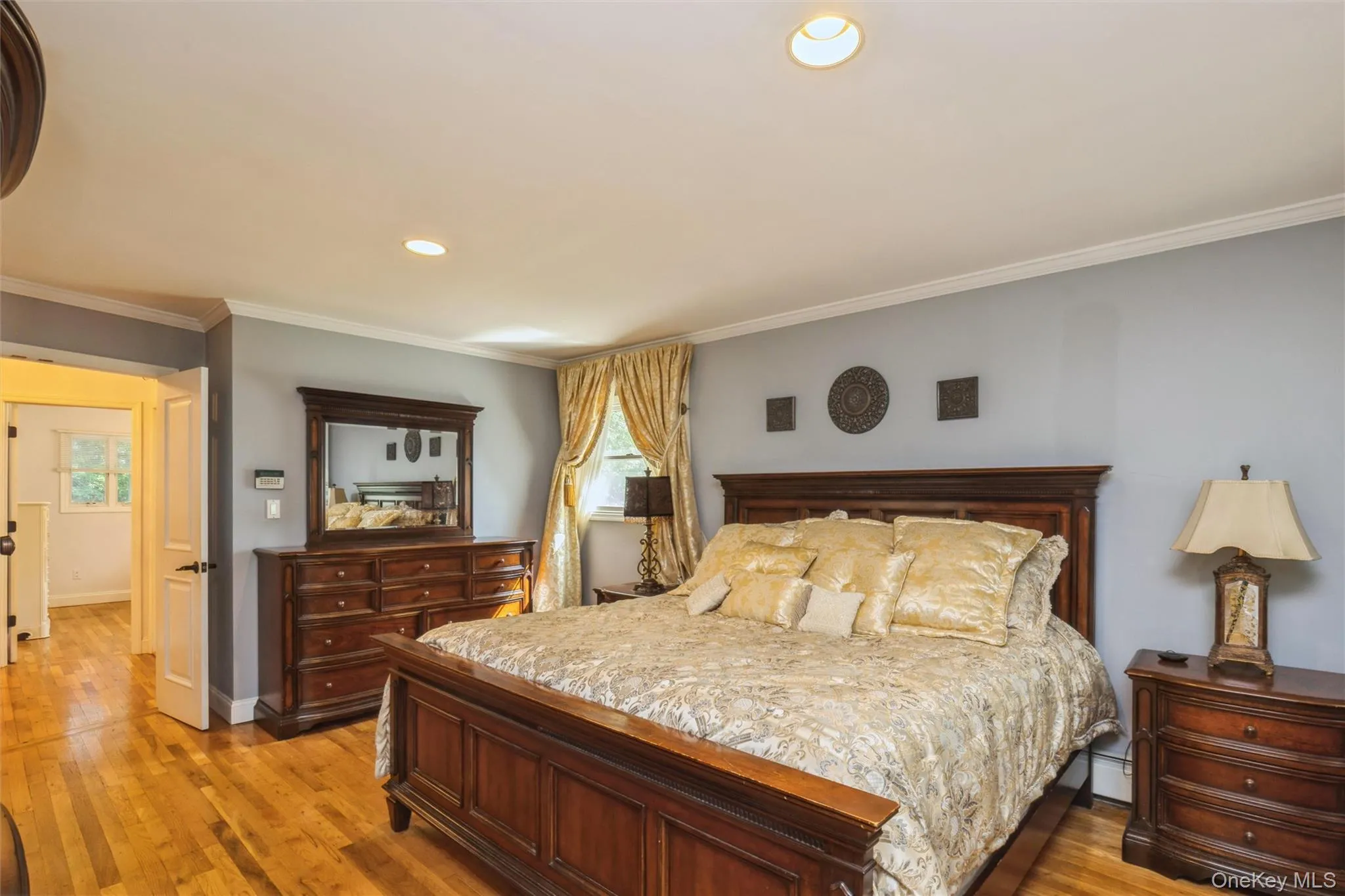 5 Blossom Street, Huntington, NY, 4 Bedrooms Bedrooms, 10 Rooms Rooms,3 BathroomsBathrooms,Residential,For Rent,Blossom,0,1006085 5 Blossom Street, Huntington, NY, 4 Bedrooms Bedrooms, 10 Rooms Rooms,3 BathroomsBathrooms,Residential,For Rent,Blossom,0,1006085