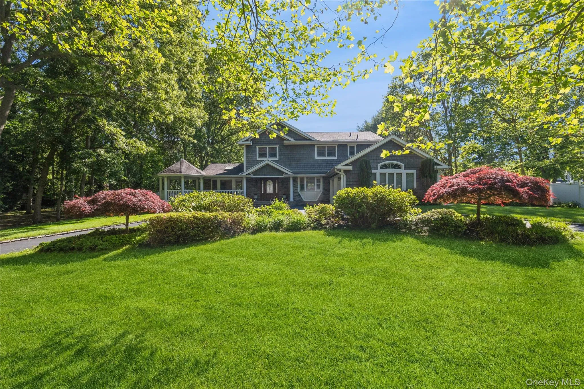 5 Blossom Street, Huntington, NY, 4 Bedrooms Bedrooms, 10 Rooms Rooms,3 BathroomsBathrooms,Residential,For Rent,Blossom,0,1006085 5 Blossom Street, Huntington, NY, 4 Bedrooms Bedrooms, 10 Rooms Rooms,3 BathroomsBathrooms,Residential,For Rent,Blossom,0,1006085